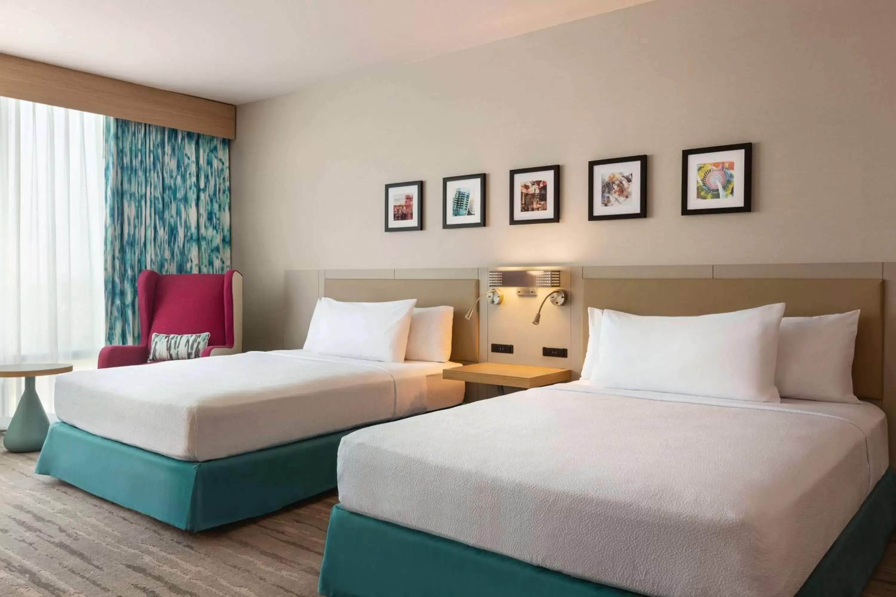 Bedroom, Bed in Hilton Garden Inn Nashville West End Avenue