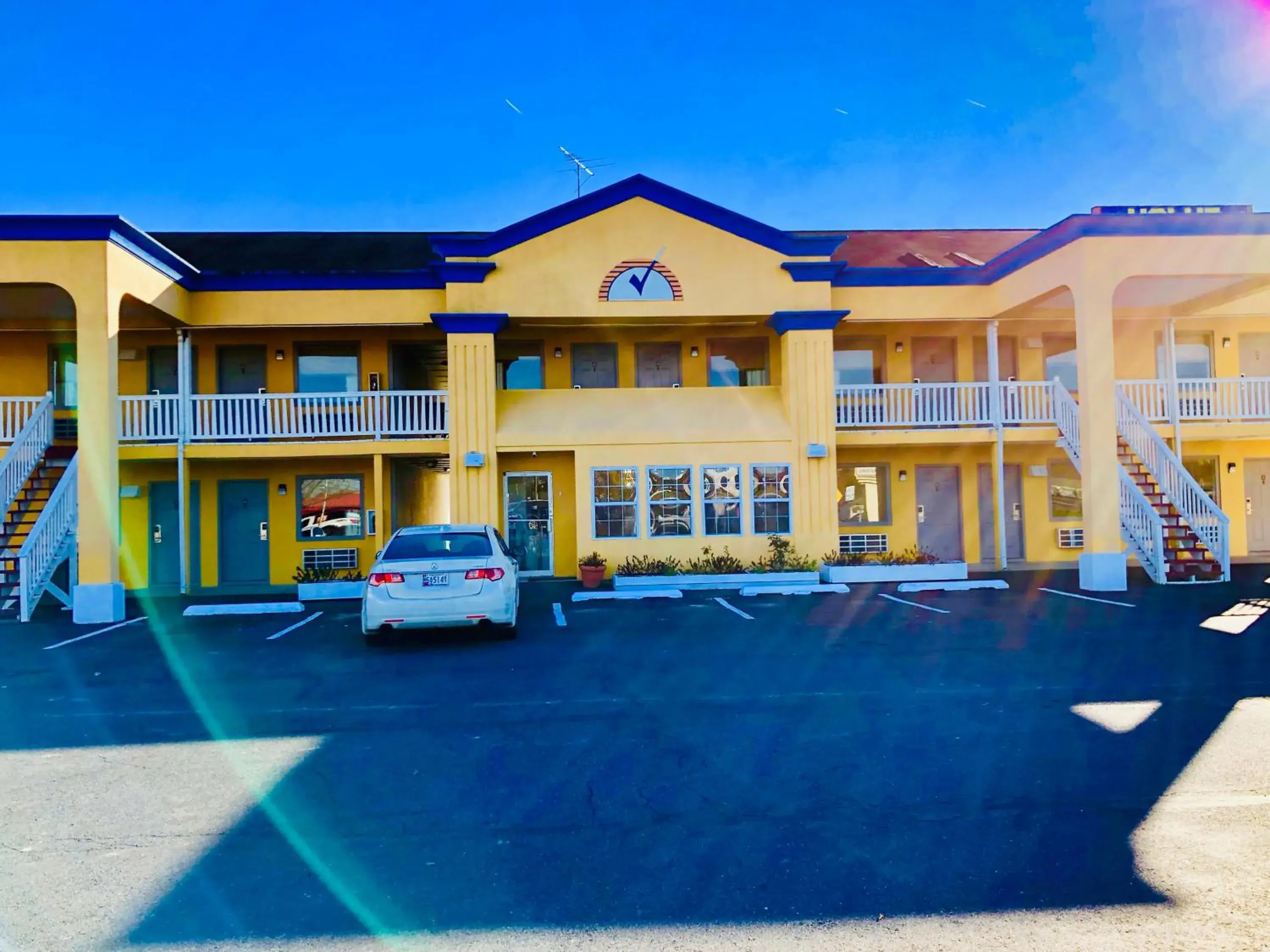 Property Building in Americas Best Value Inn-Princess Anne