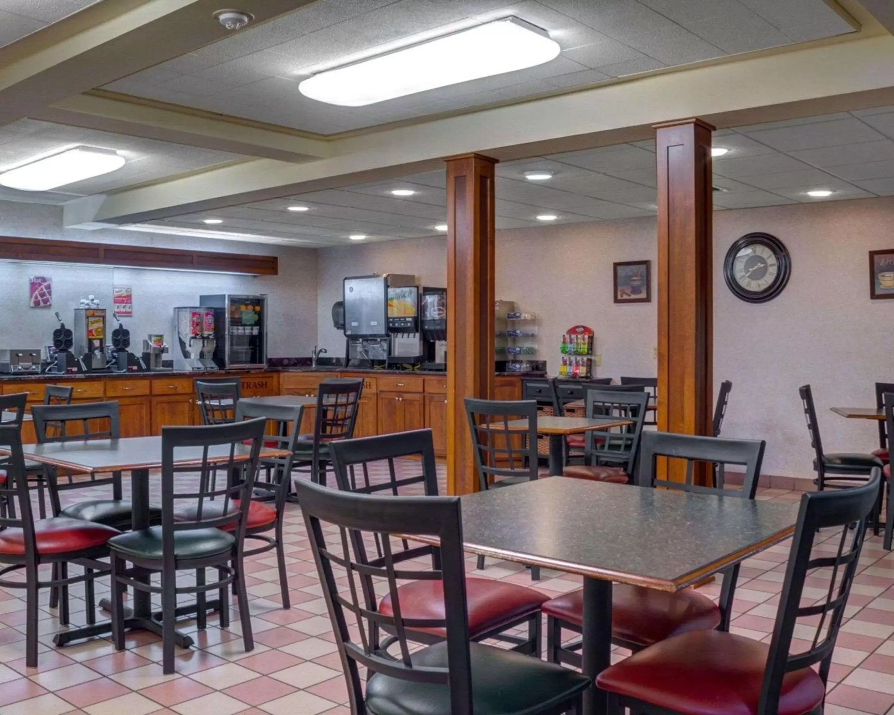 Restaurant/Places to Eat in Rodeway Inn Columbia Mall Loop