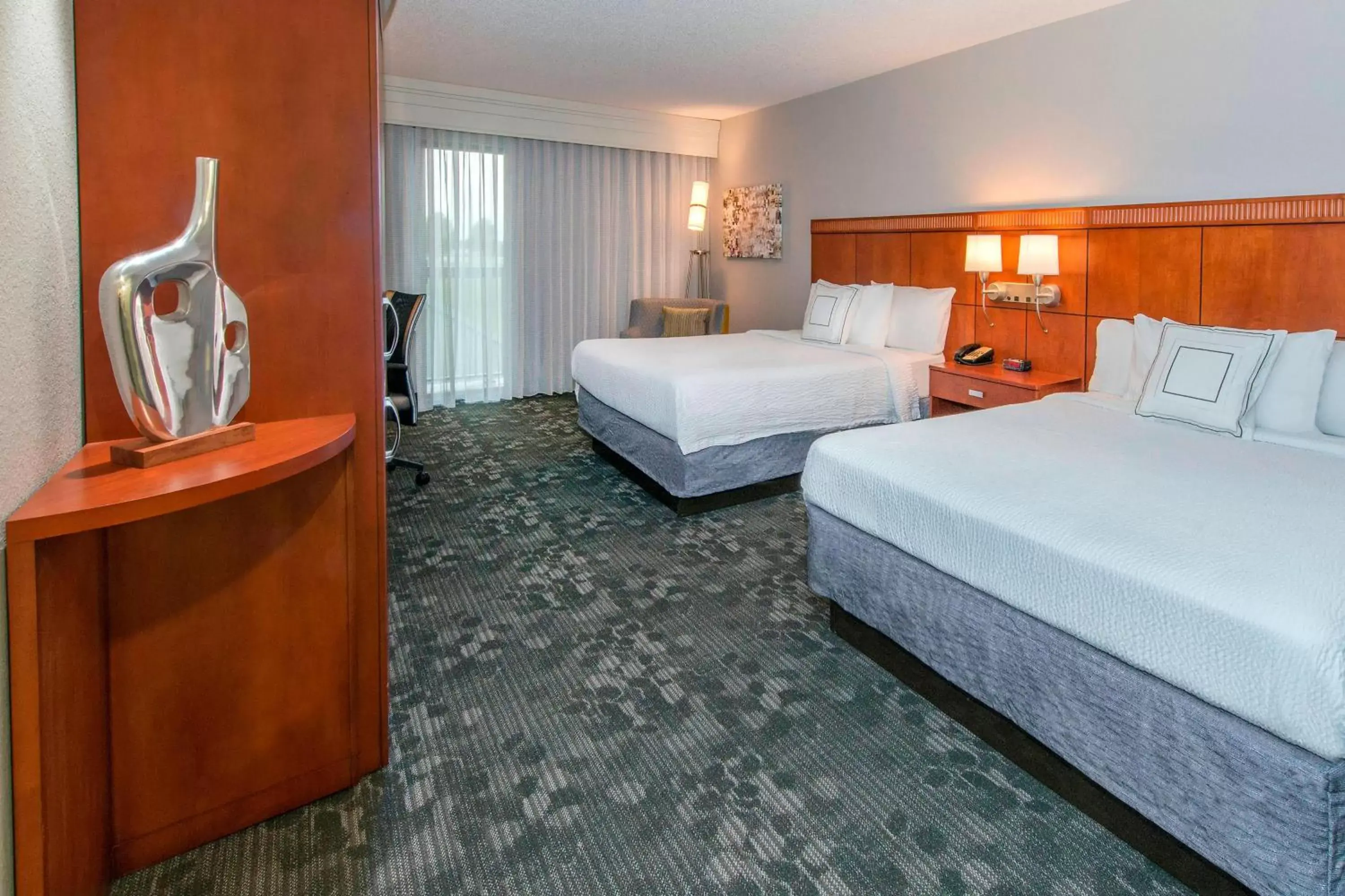 Photo of the whole room, Bed in Courtyard by Marriott Montgomery Prattville