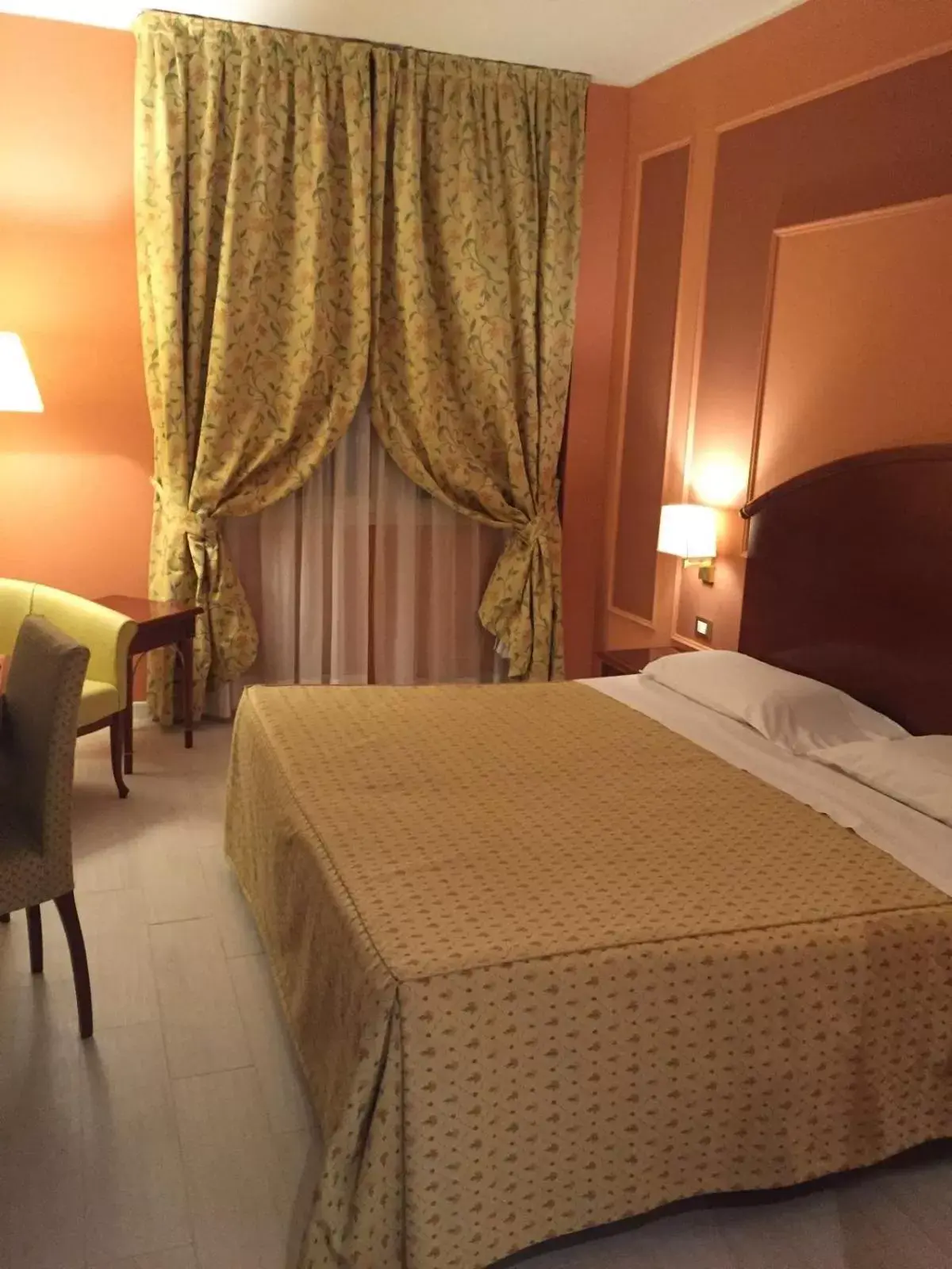 Bed in Savoia Hotel Regency