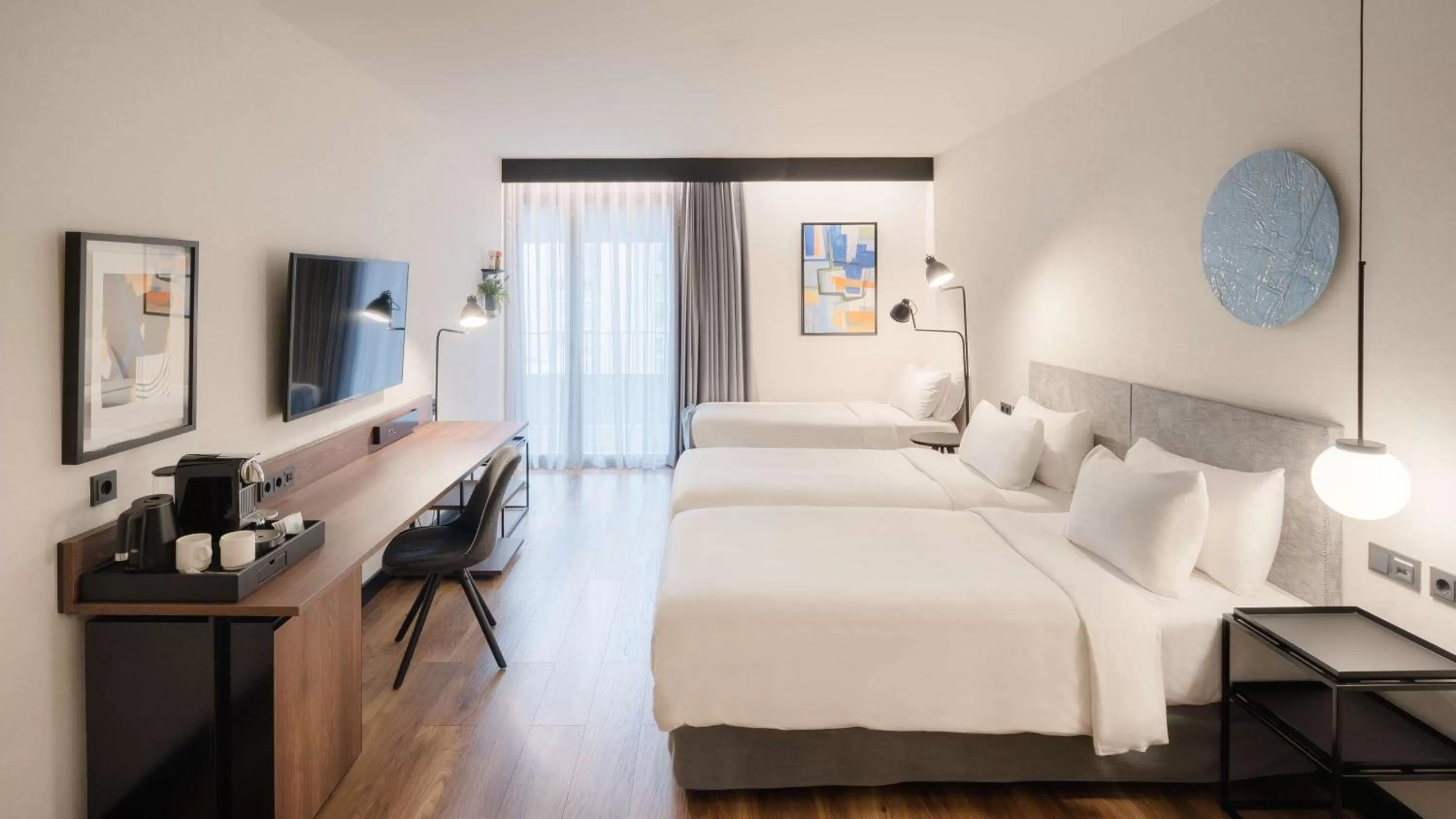 Photo of the whole room, Bed in Radisson Blu 1882 Hotel, Barcelona Sagrada Familia