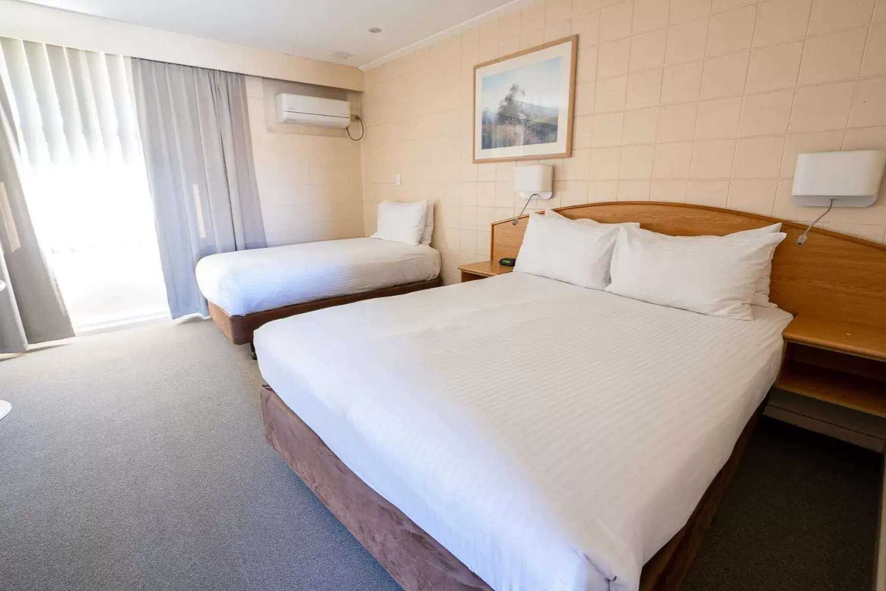 Bed in Hospitality Geraldton SureStay Collection by Best Western