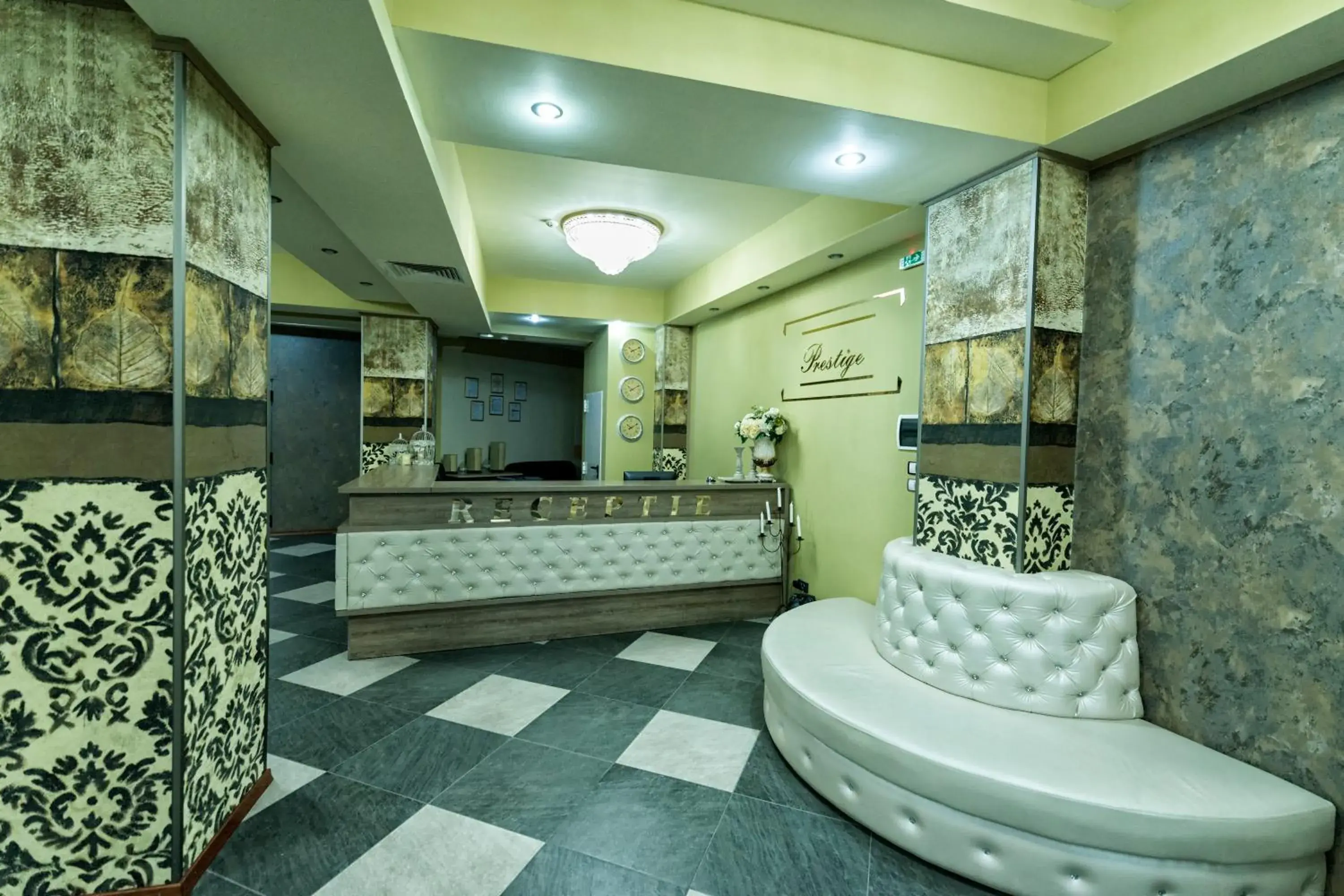 Lobby or reception, Lobby/Reception in Prestige Boutique Hotel Craiova