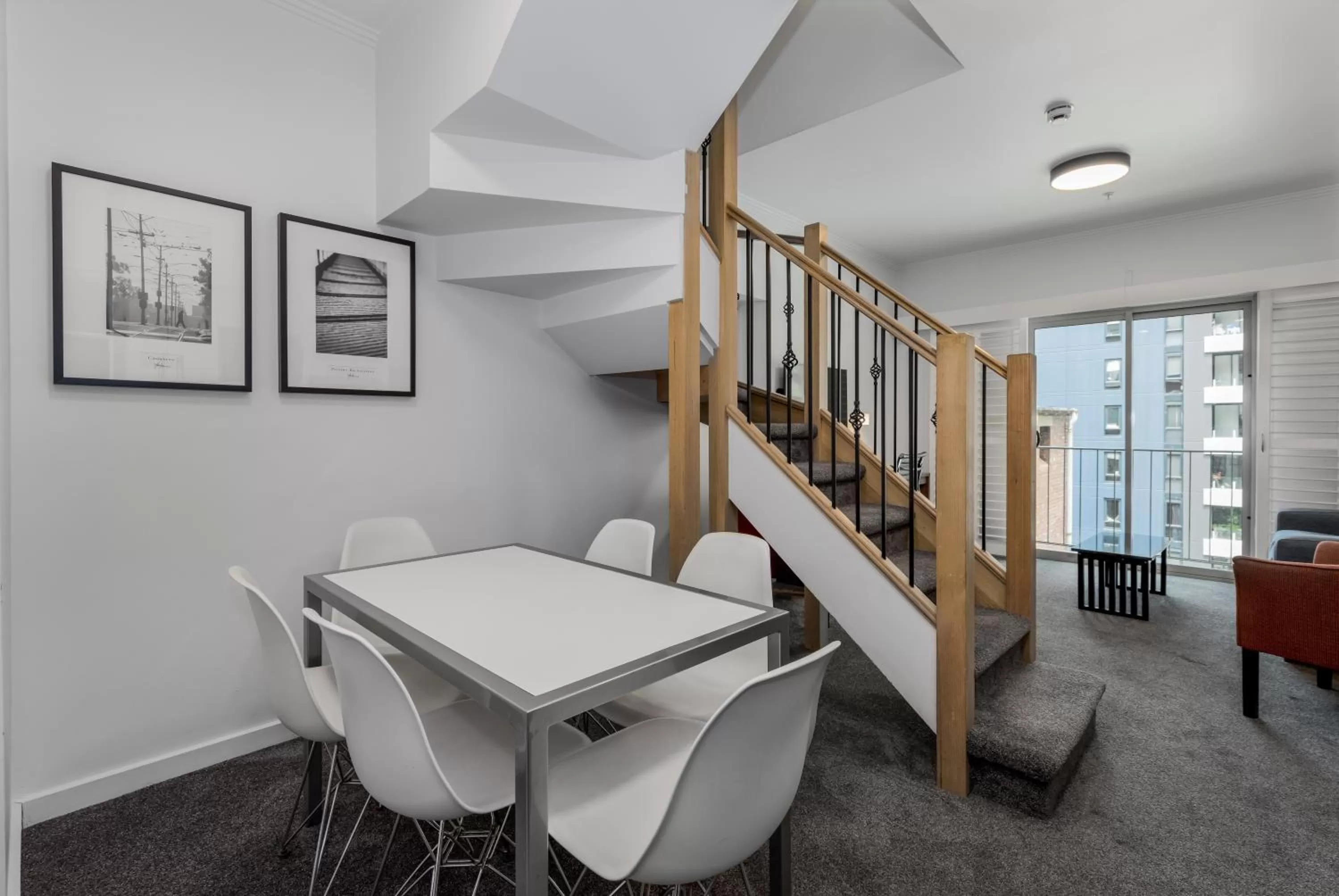 Dining area in Alto Hotel On Bourke