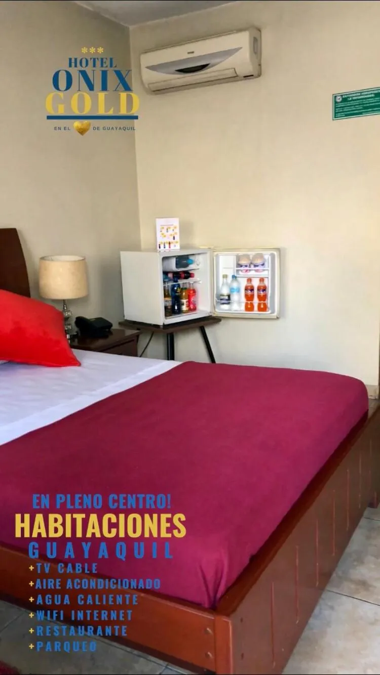 Bed in Hotel Onix Gold