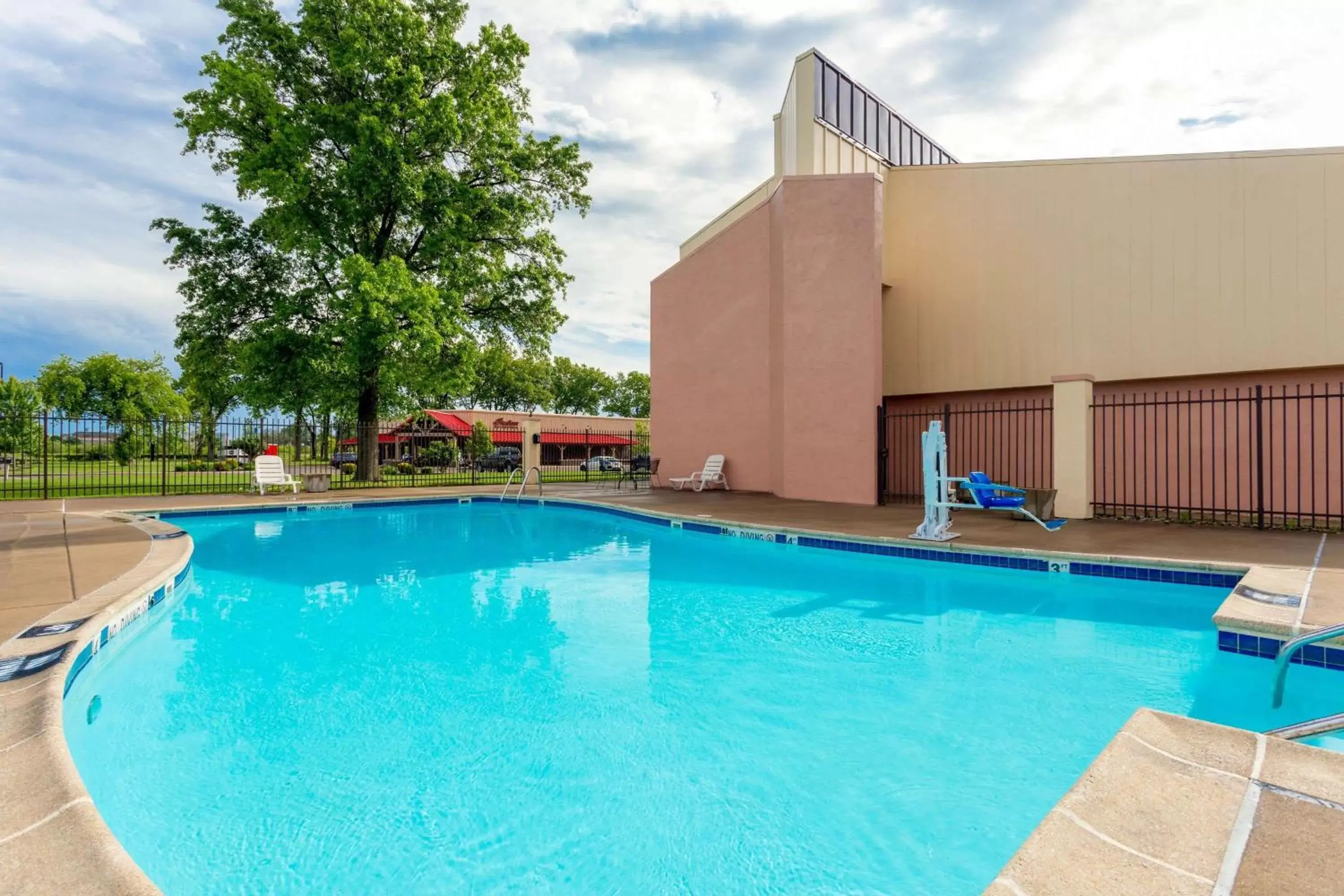 On site, Swimming Pool in Baymont by Wyndham Elkhart