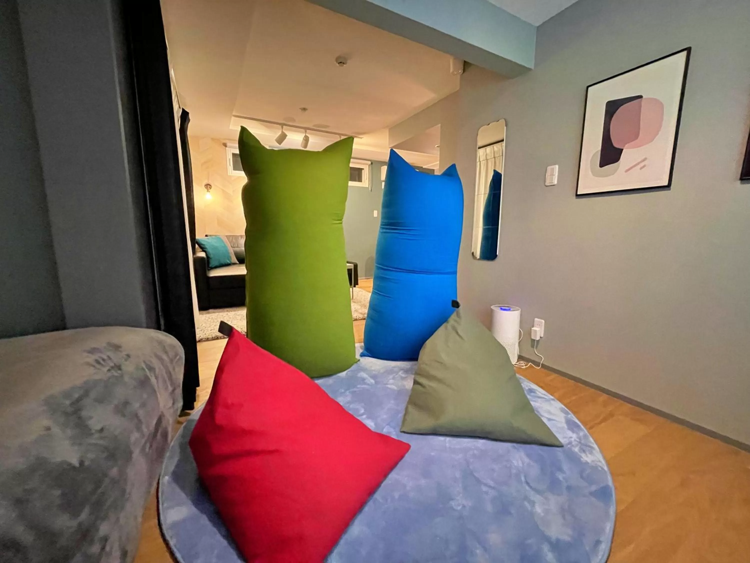 Bed in Glass Shiseikan