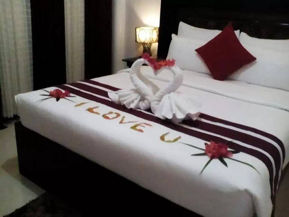 Bed in Coron Bancuang Mansion