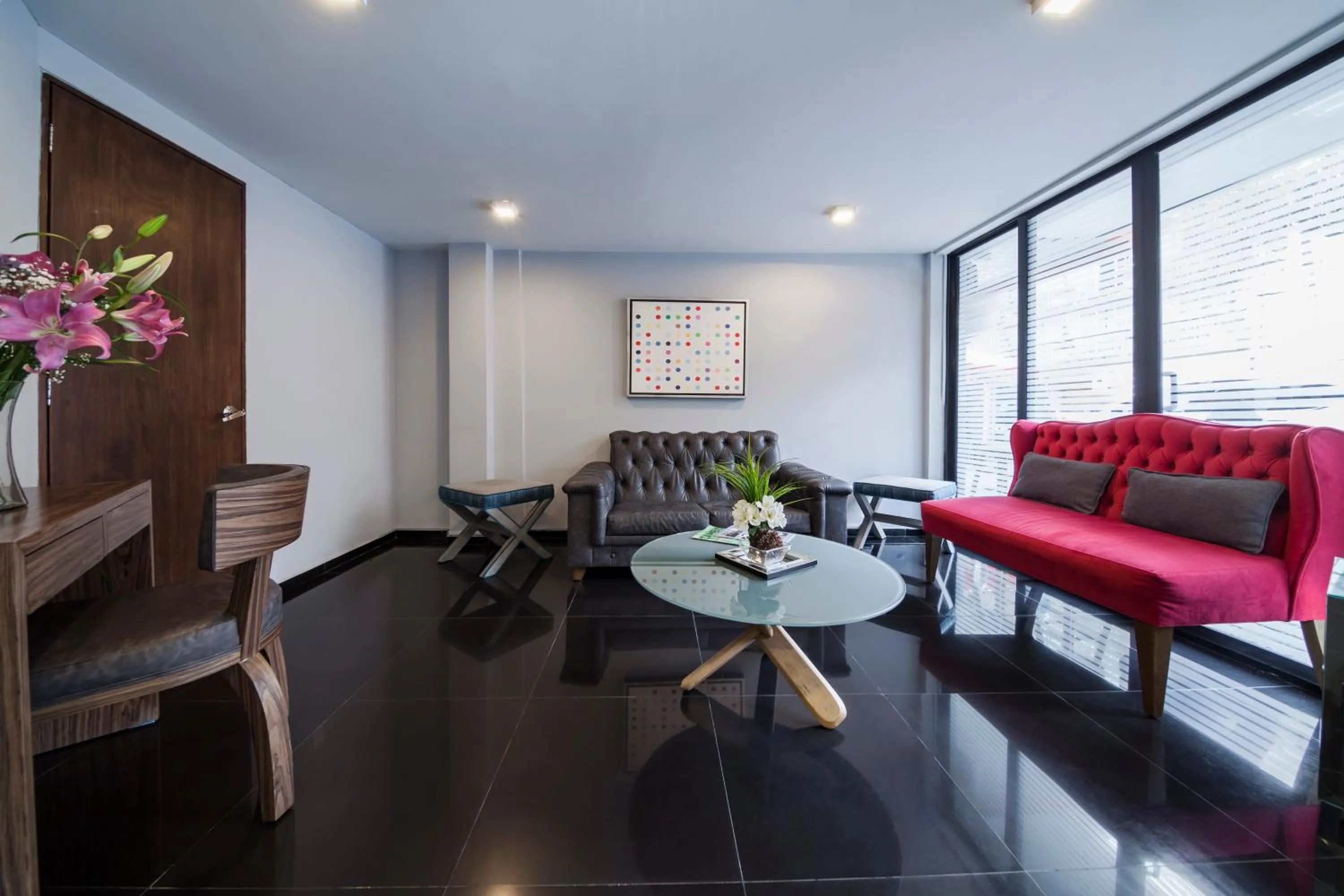 Living room in Suites Lerma 205