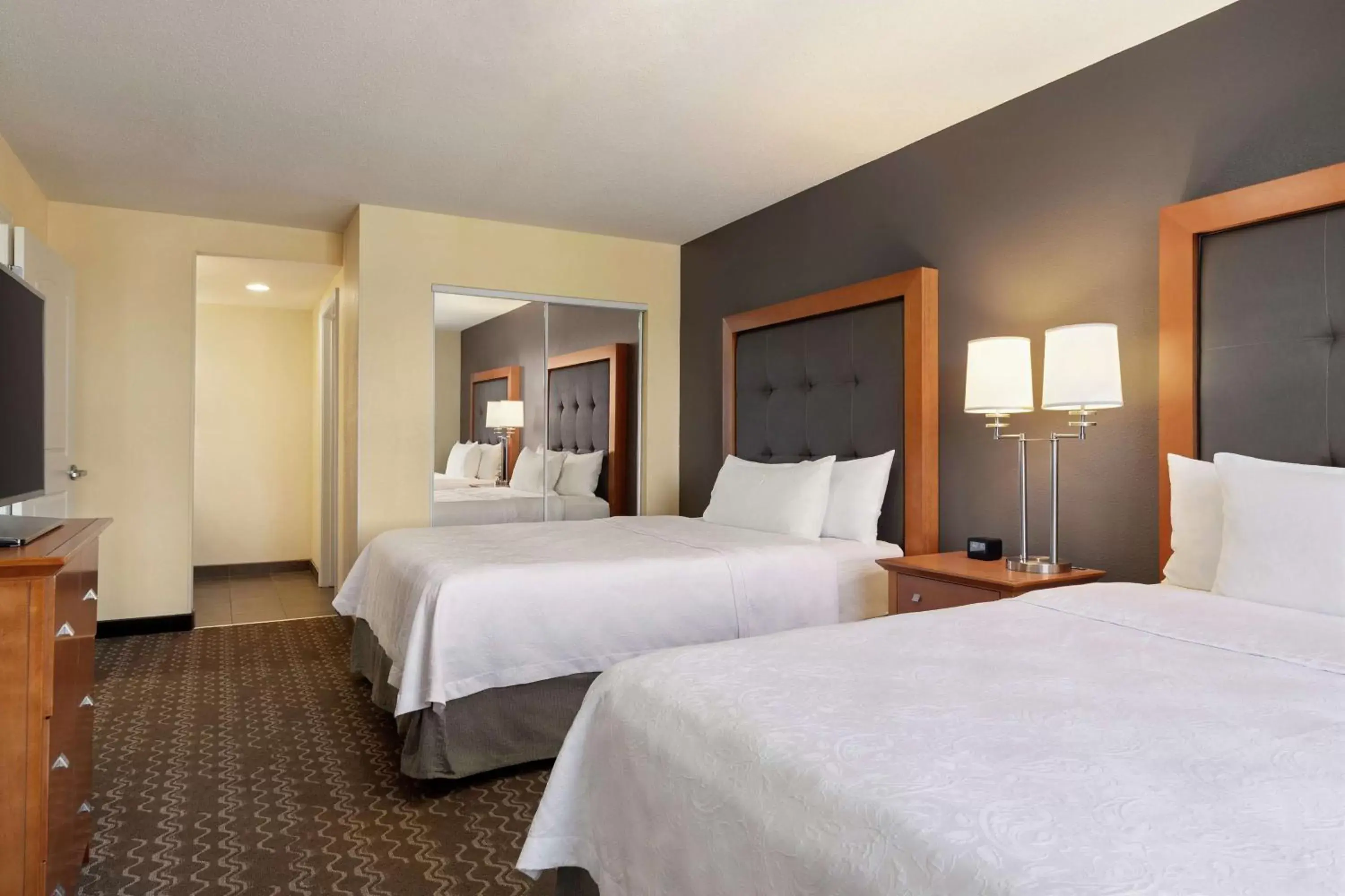 Bedroom, Bed in Homewood Suites by Hilton Allentown-Bethlehem Airport