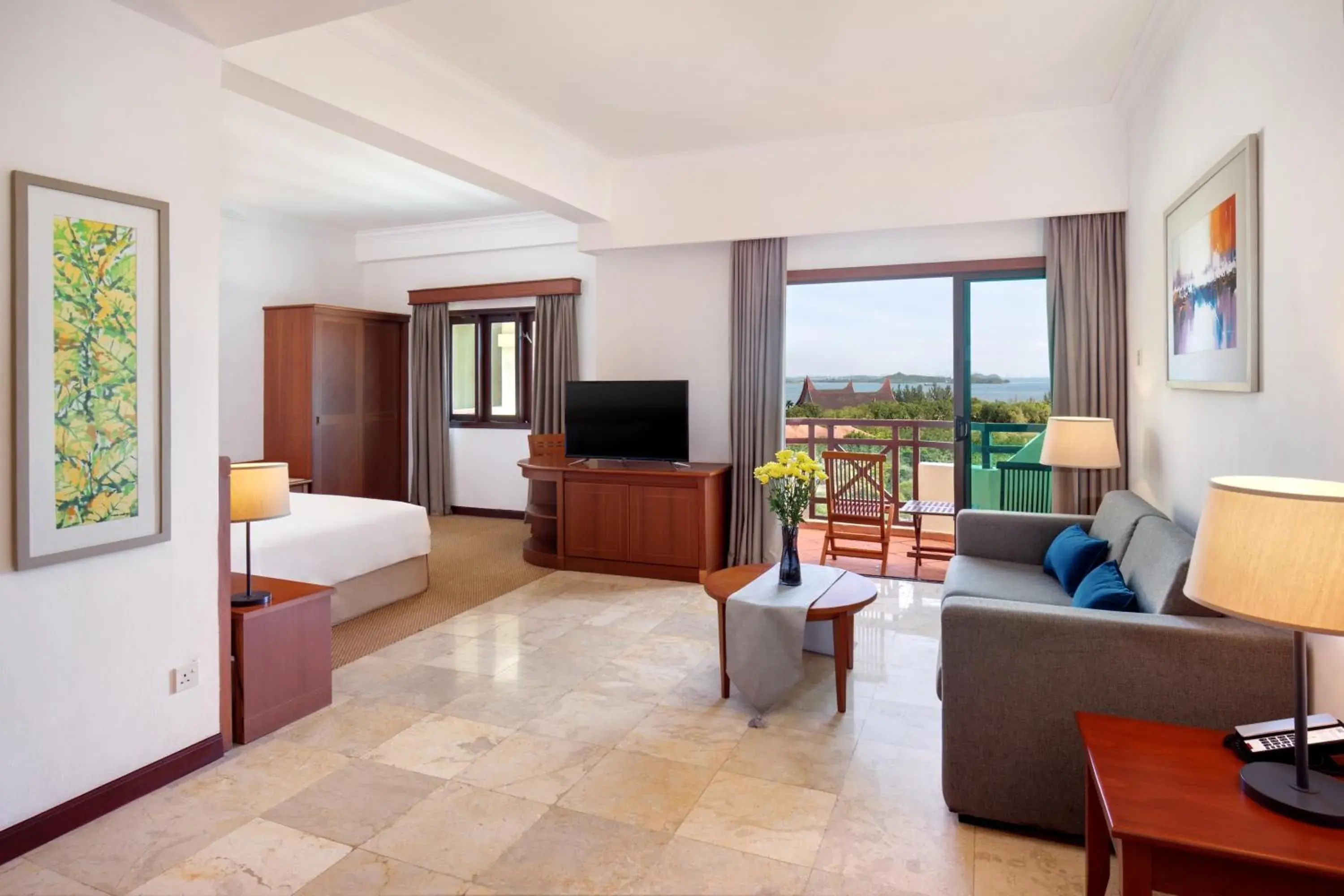 Communal lounge/ TV room, Seating Area in Holiday Inn Resort Batam, an IHG Hotel