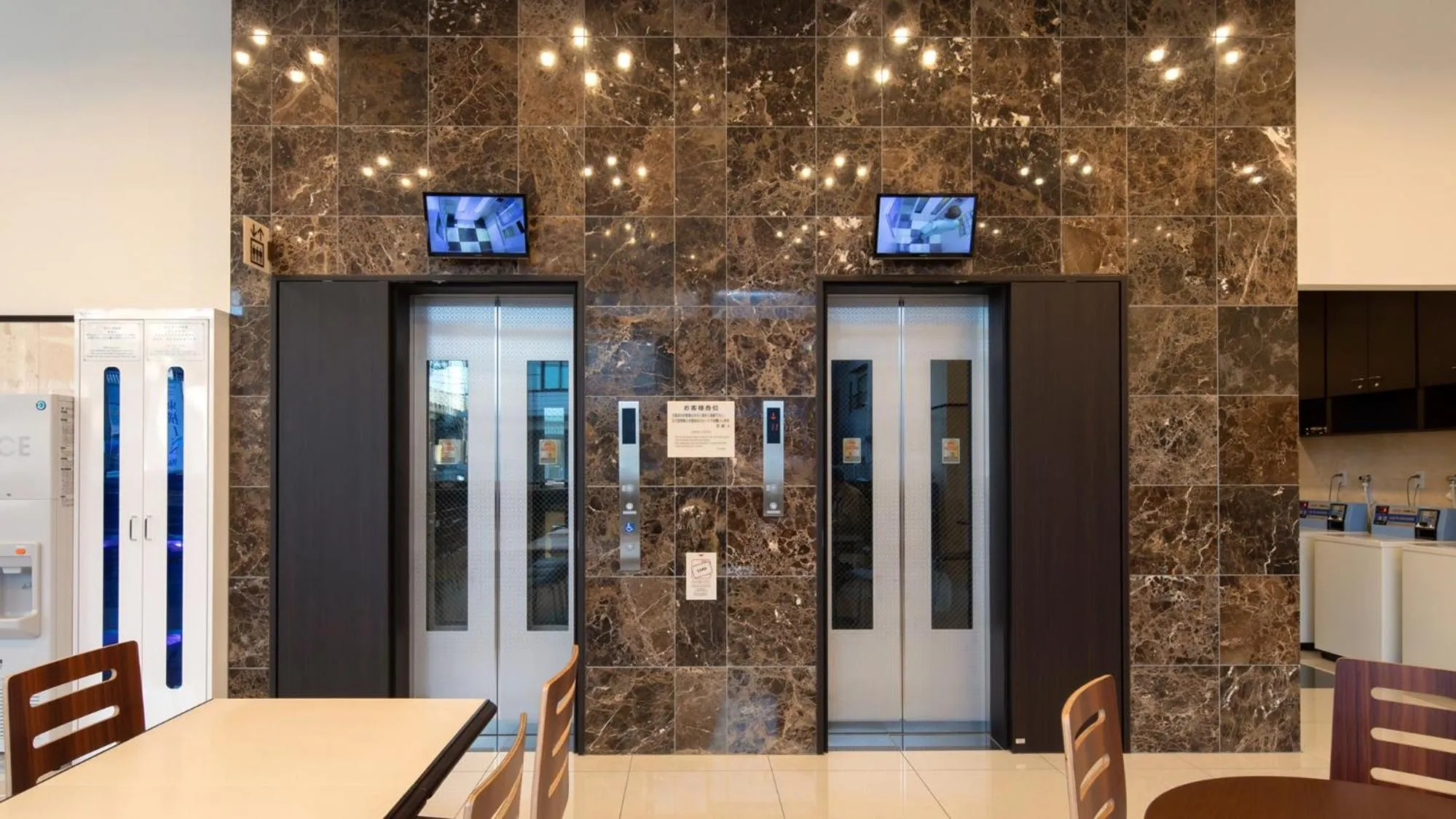 elevator in Toyoko Inn Chiba Makuhari