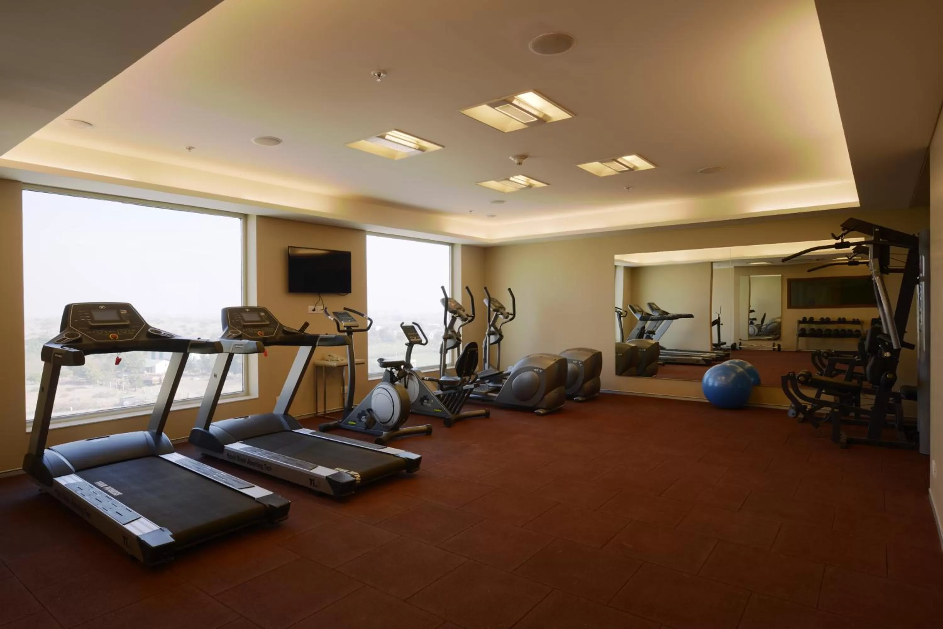Fitness centre/facilities, Fitness Center/Facilities in Jakson Inns