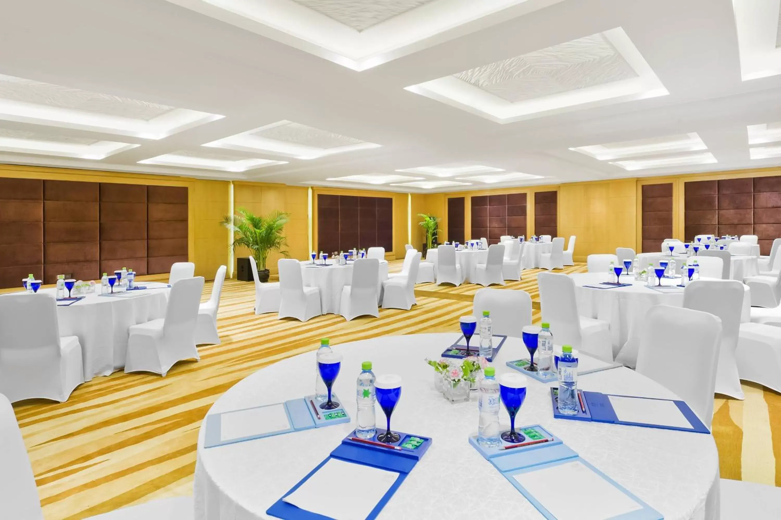 Meeting/conference room in Four Points by Sheraton Hainan, Sanya