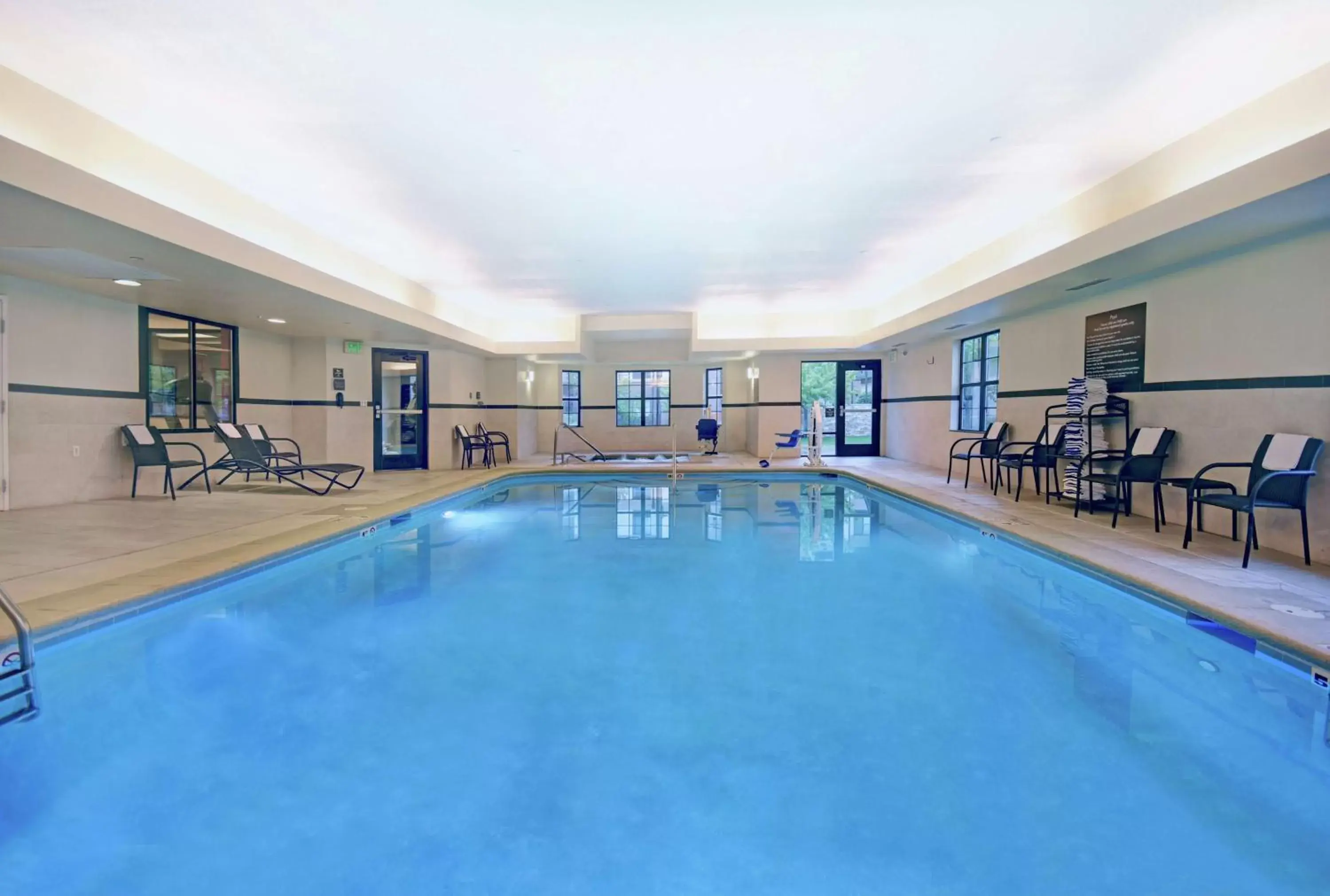 Swimming Pool in Homewood Suites by Hilton Denver International Airport