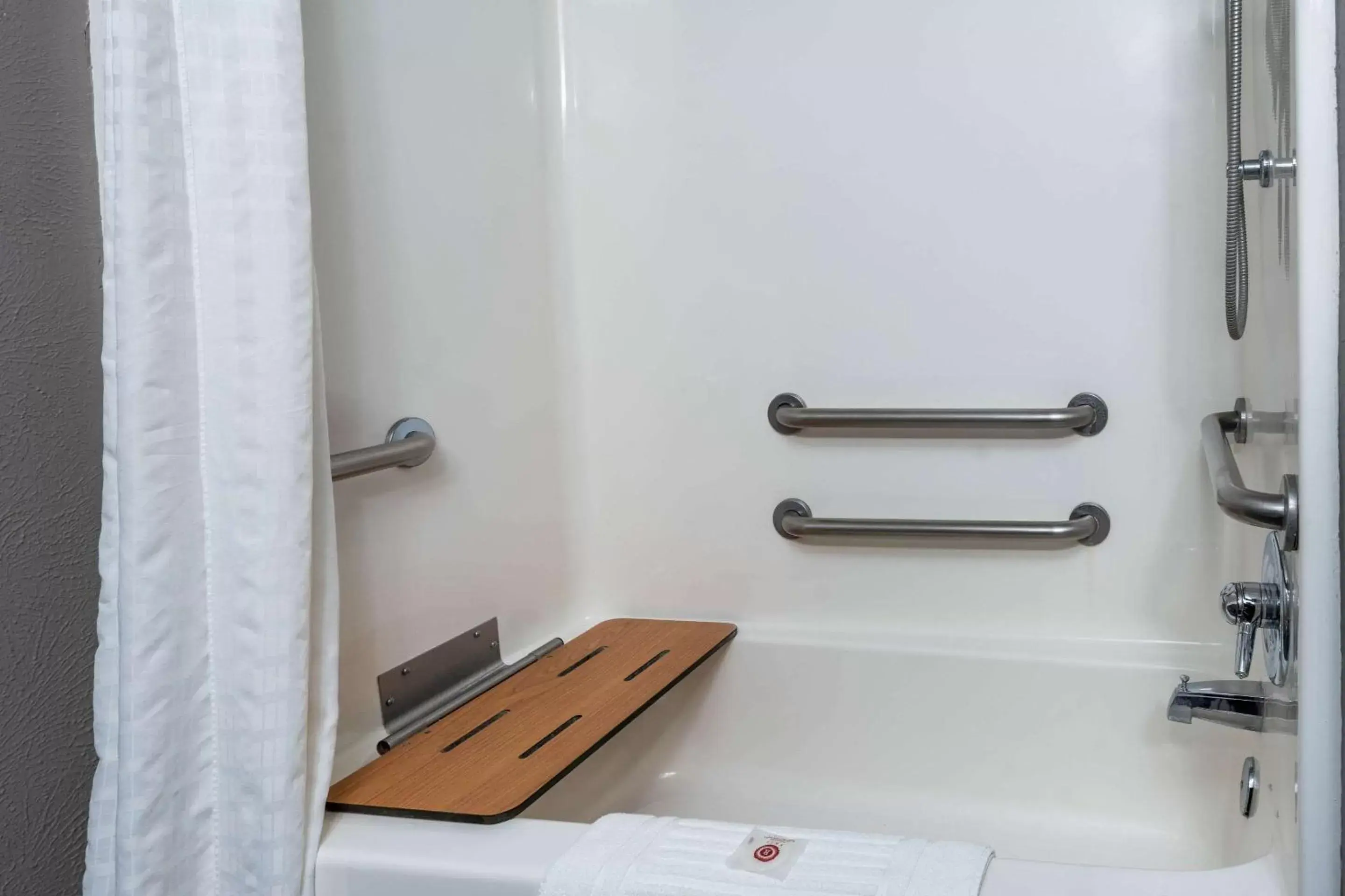 Bedroom, Bathroom in Quality Suites NE Indianapolis Fishers