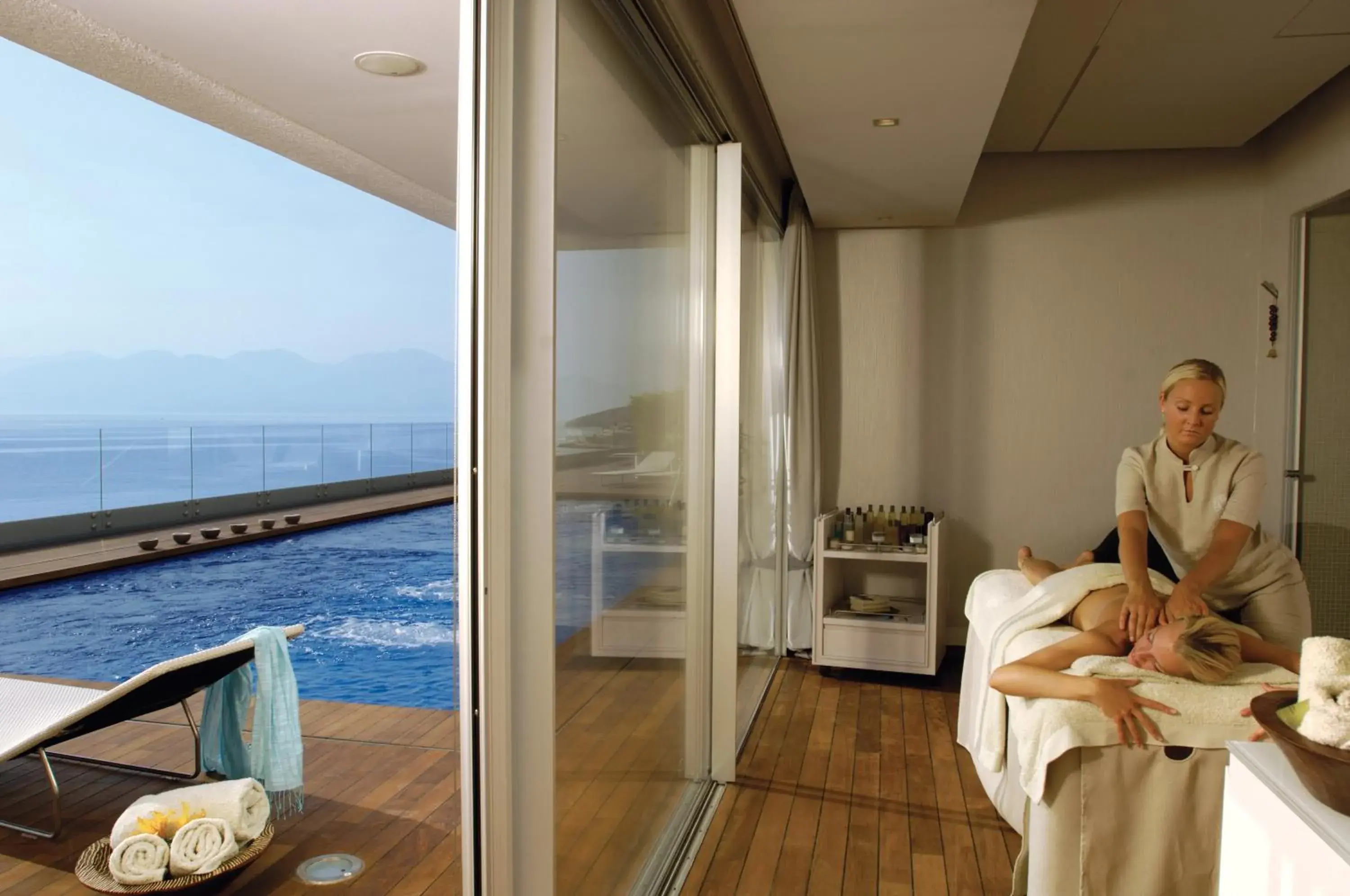 Massage in Elounda Beach Hotel & Villas, a Member of the Leading Hotels of the World