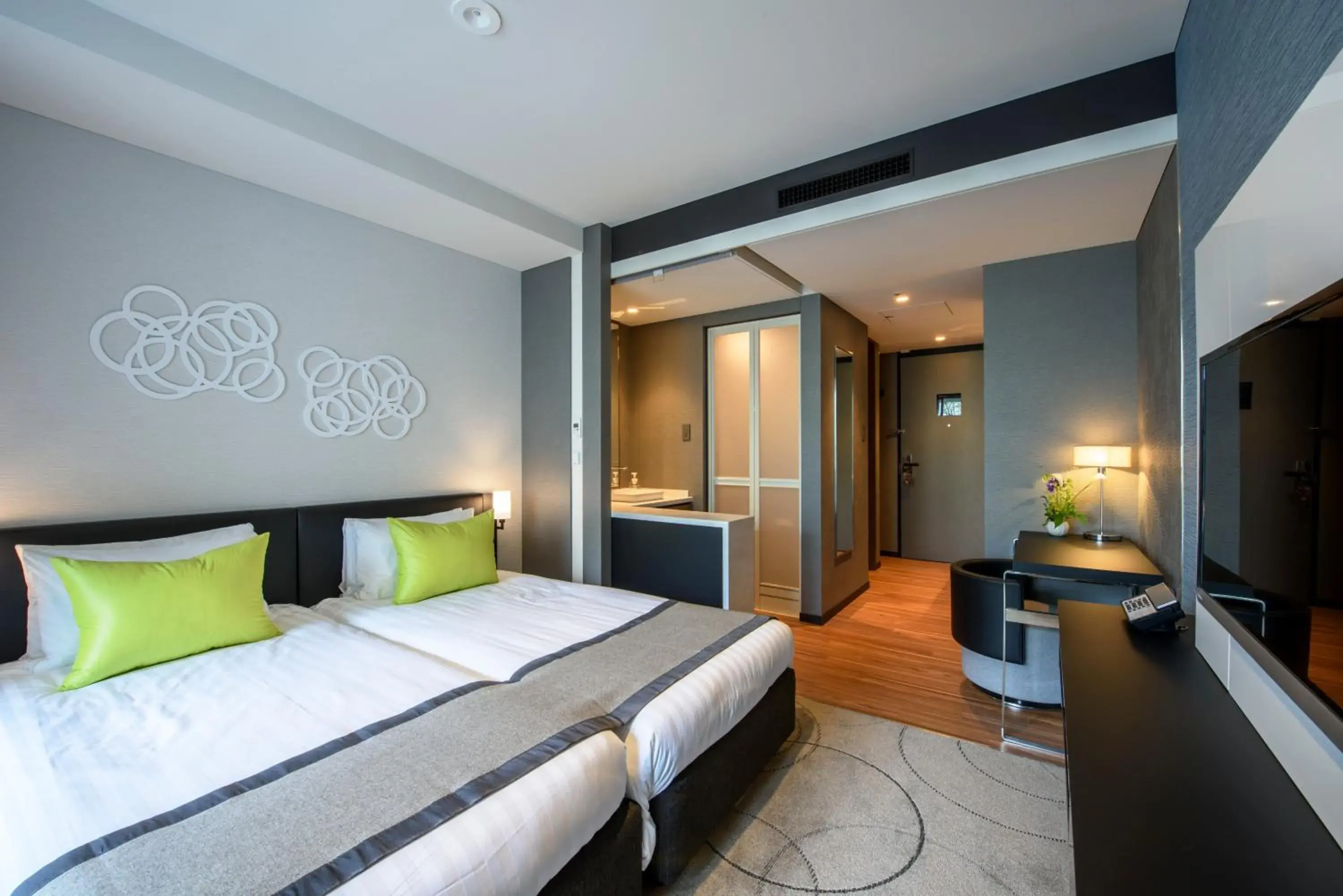 Photo of the whole room, Bed in Futakotamagawa Excel Hotel Tokyu Photo of the whole room, Bed in Futakotamagawa Excel Hotel Tokyu