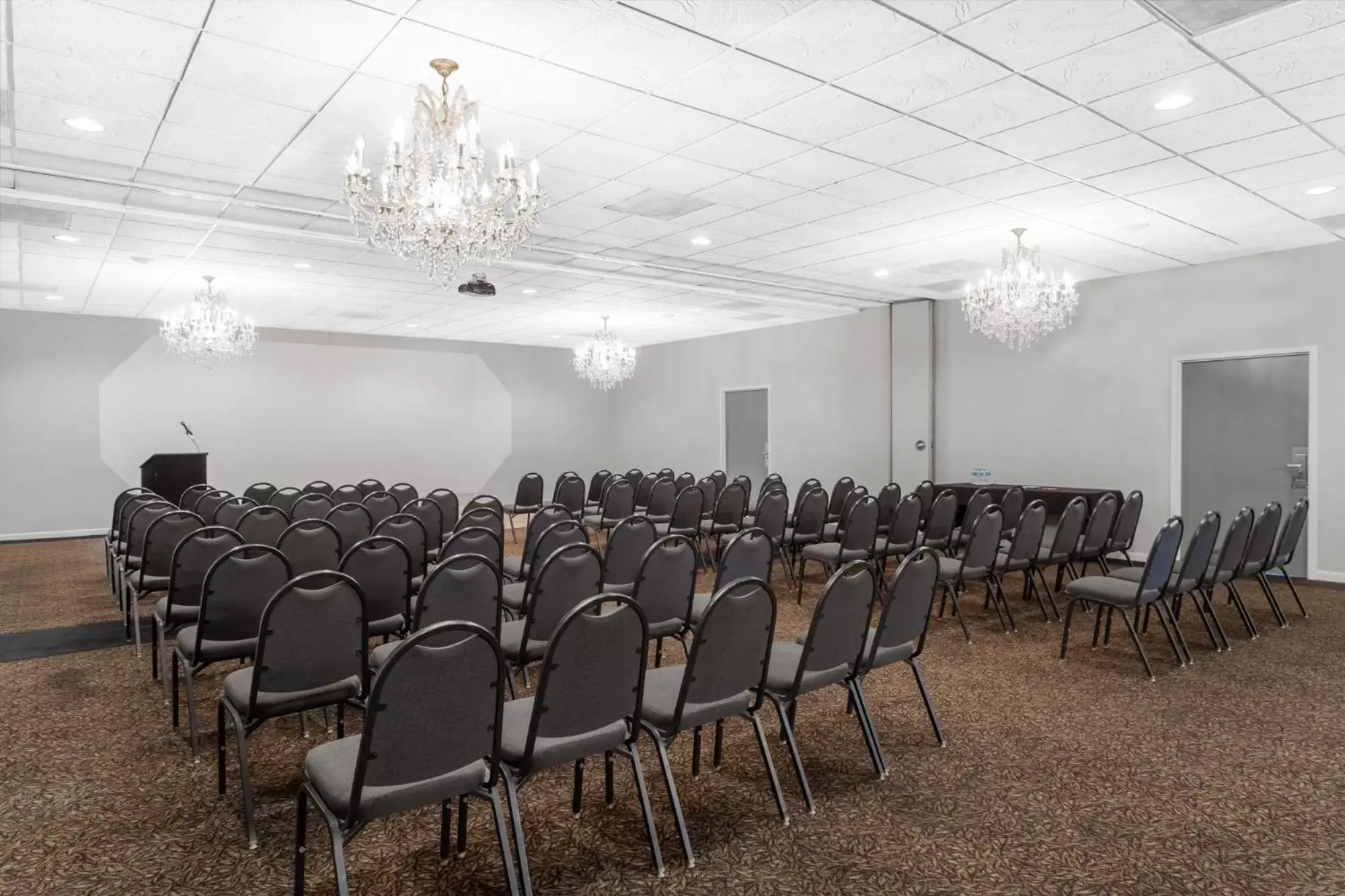 Business facilities, Business Area/Conference Room in Ramada by Wyndham Henderson/Evansville
