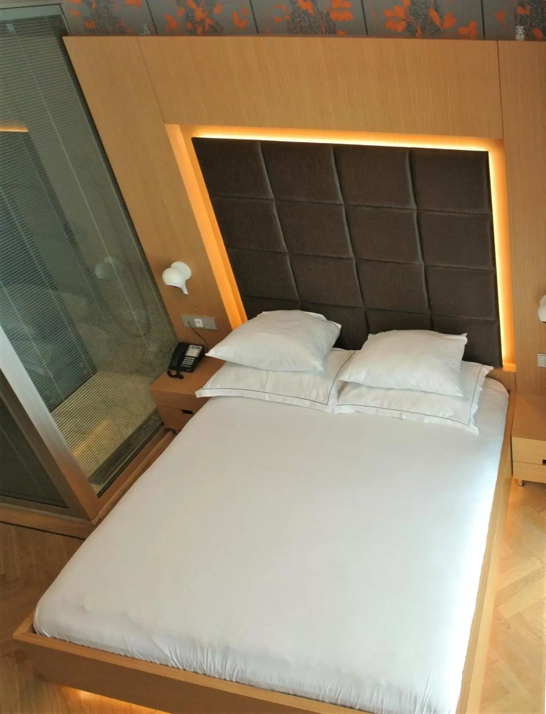 Bed in Amadi Park Hotel