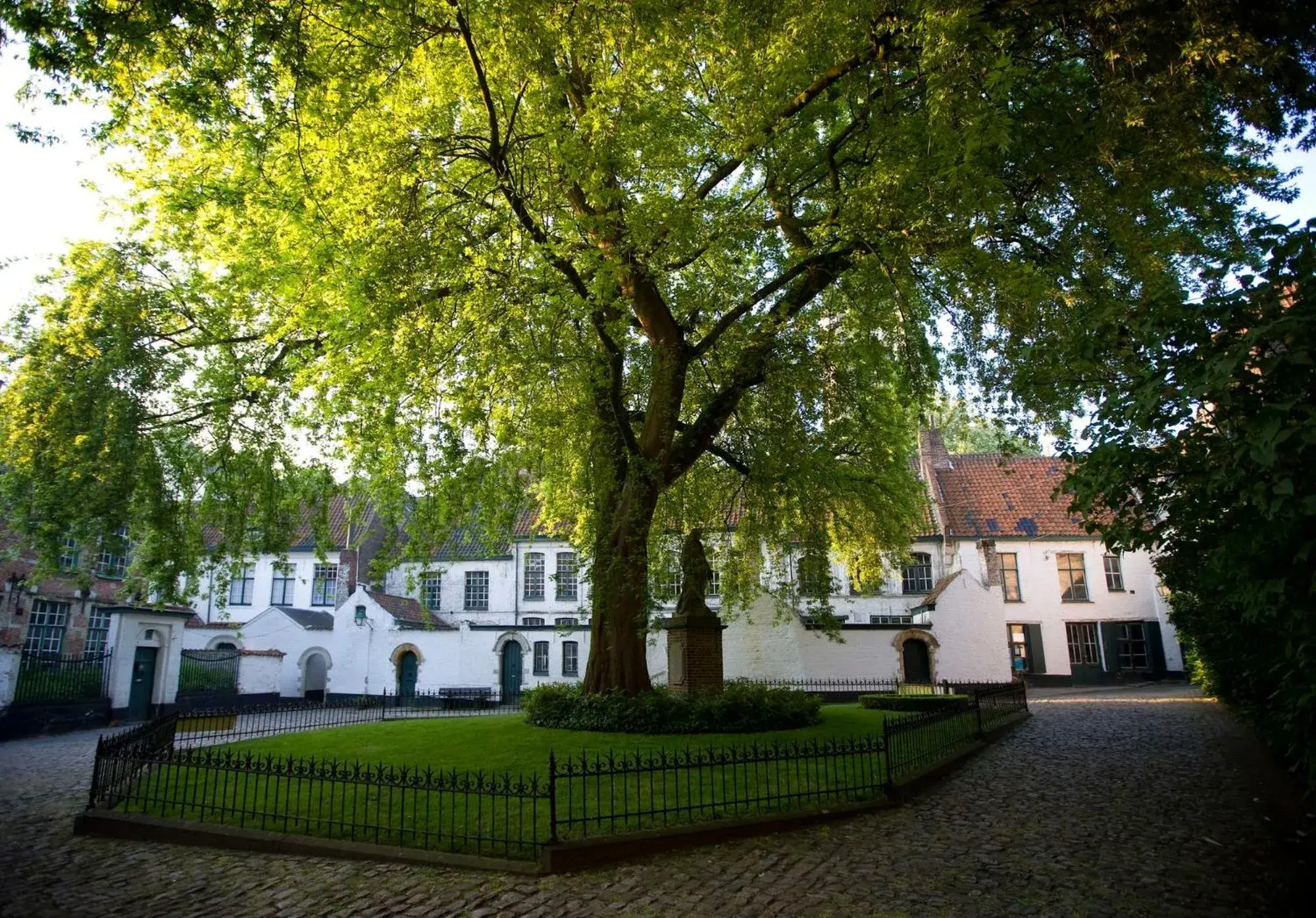 Nearby landmark, Garden in ibis Kortrijk Centrum