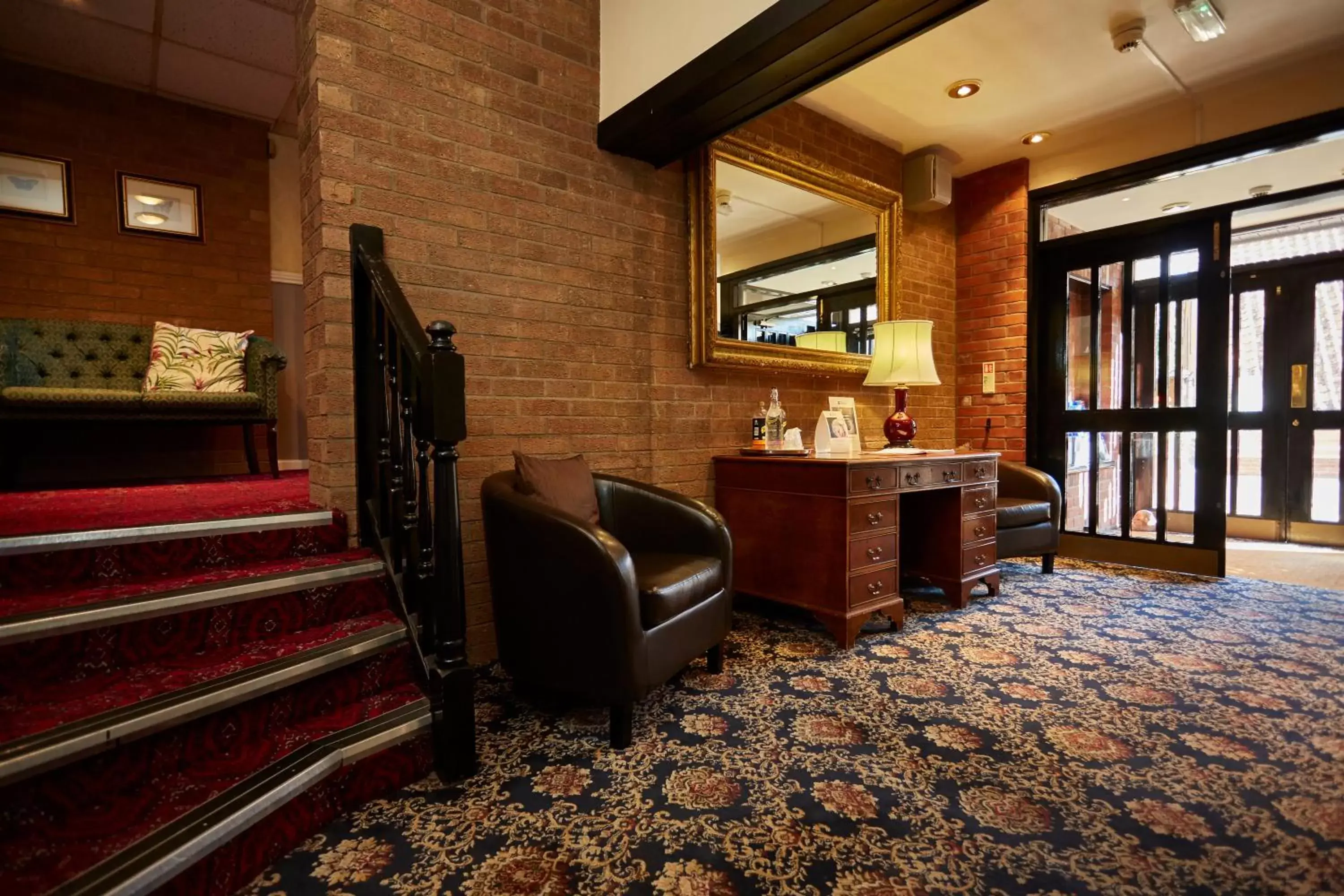 Lobby or reception, Seating Area in Best Western The George Hotel, Swaffham