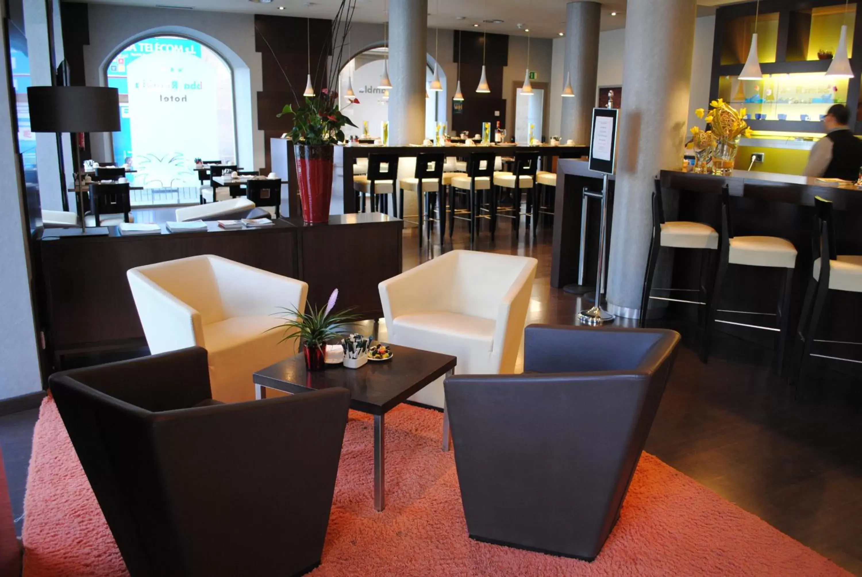 Restaurant/places to eat, Lounge/Bar in Abba Rambla Hotel