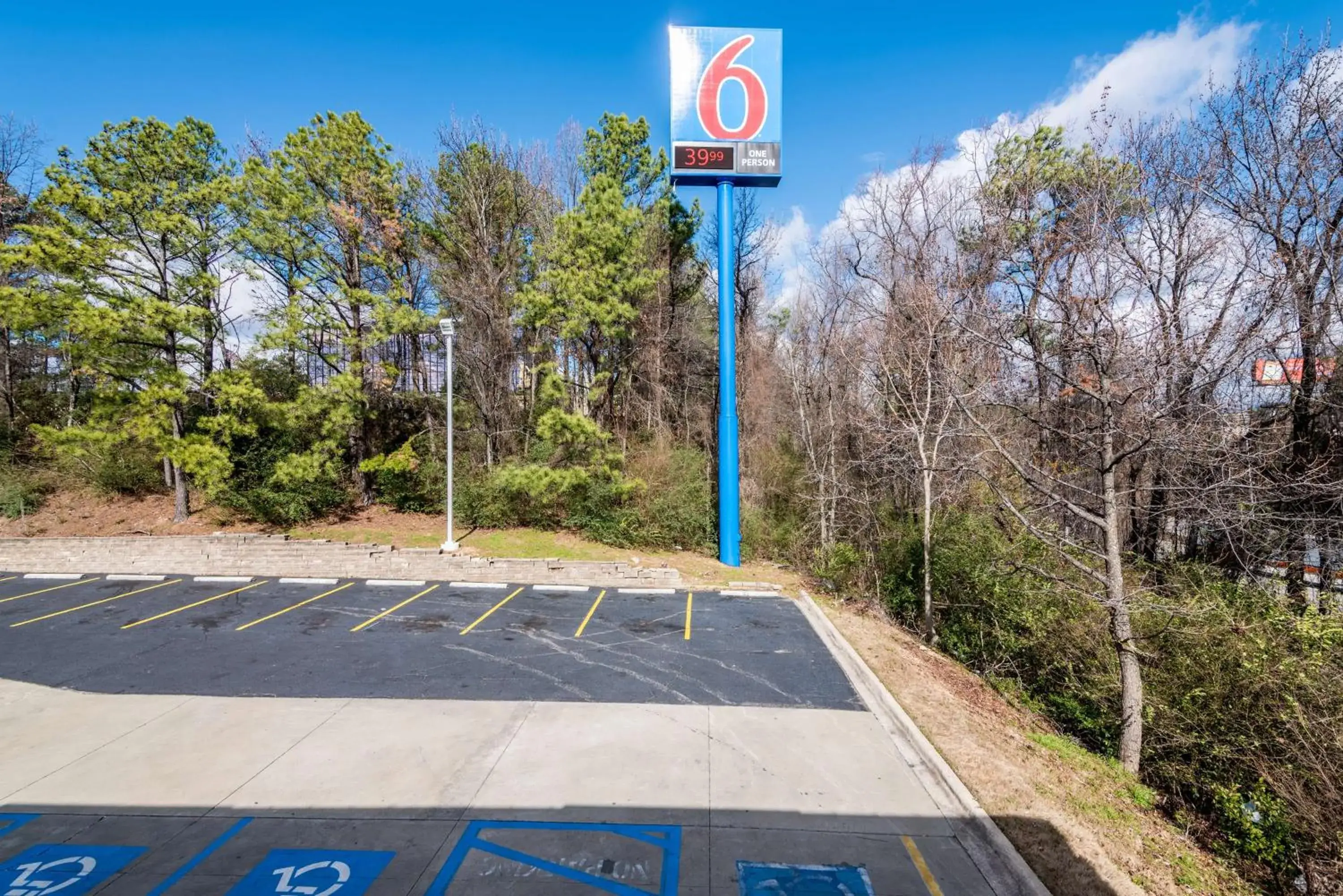 Property building in Motel 6-Birmingham, AL