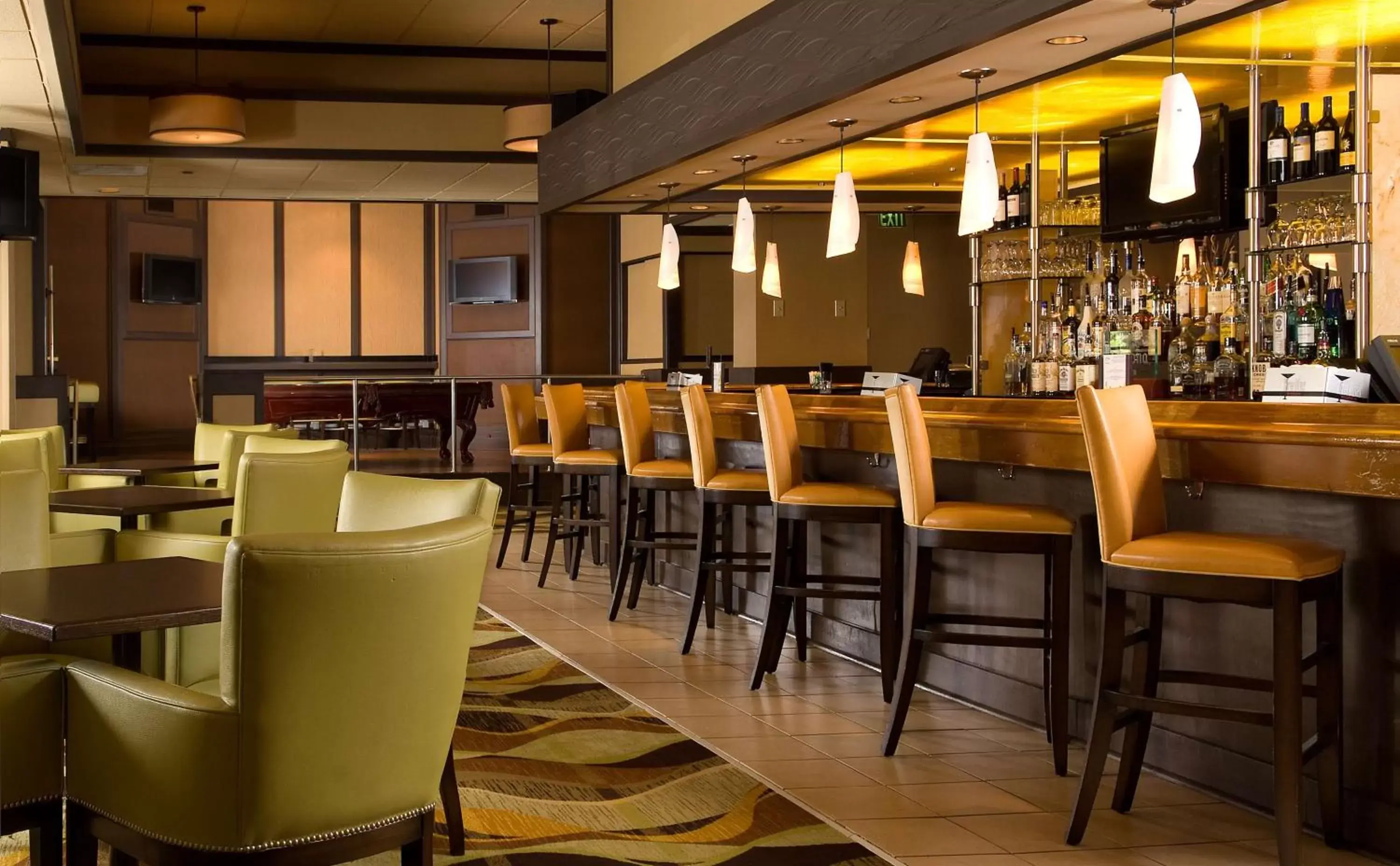 Lounge or bar, Restaurant/Places to Eat in Sonesta ES Suites Gwinnett Place Atlanta