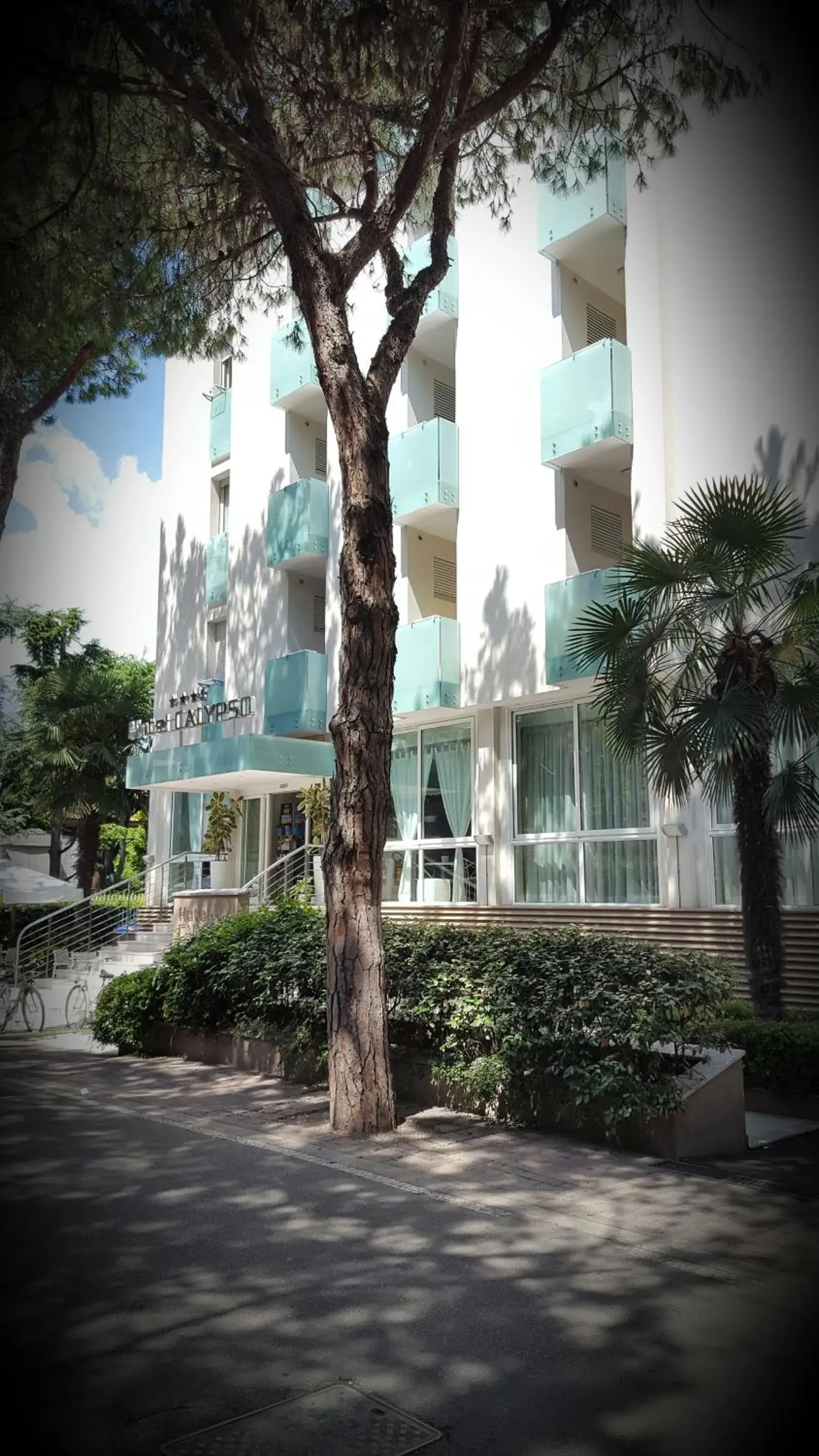 Balcony/Terrace, Garden in Hotel Calypso