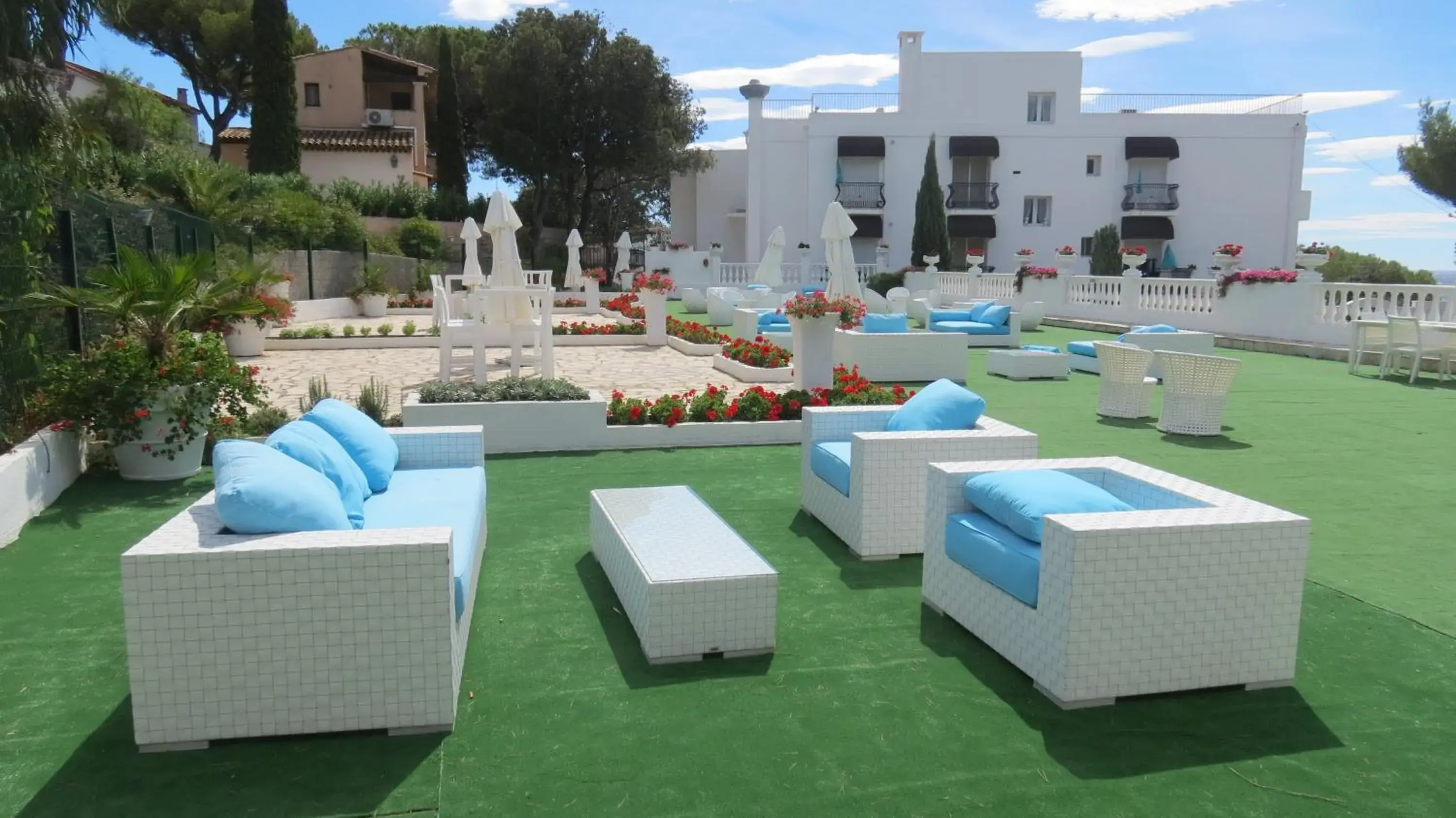 Garden, Patio/Outdoor Area in Hotel La Calanque