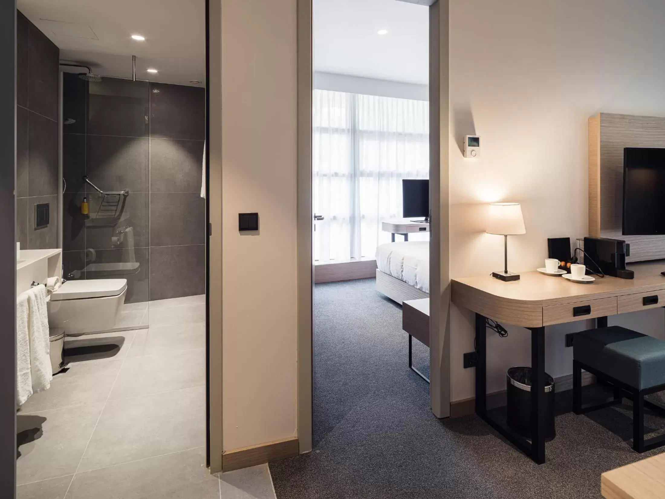 Bedroom, Bathroom in Executive Residency by Best Western Amsterdam Airport