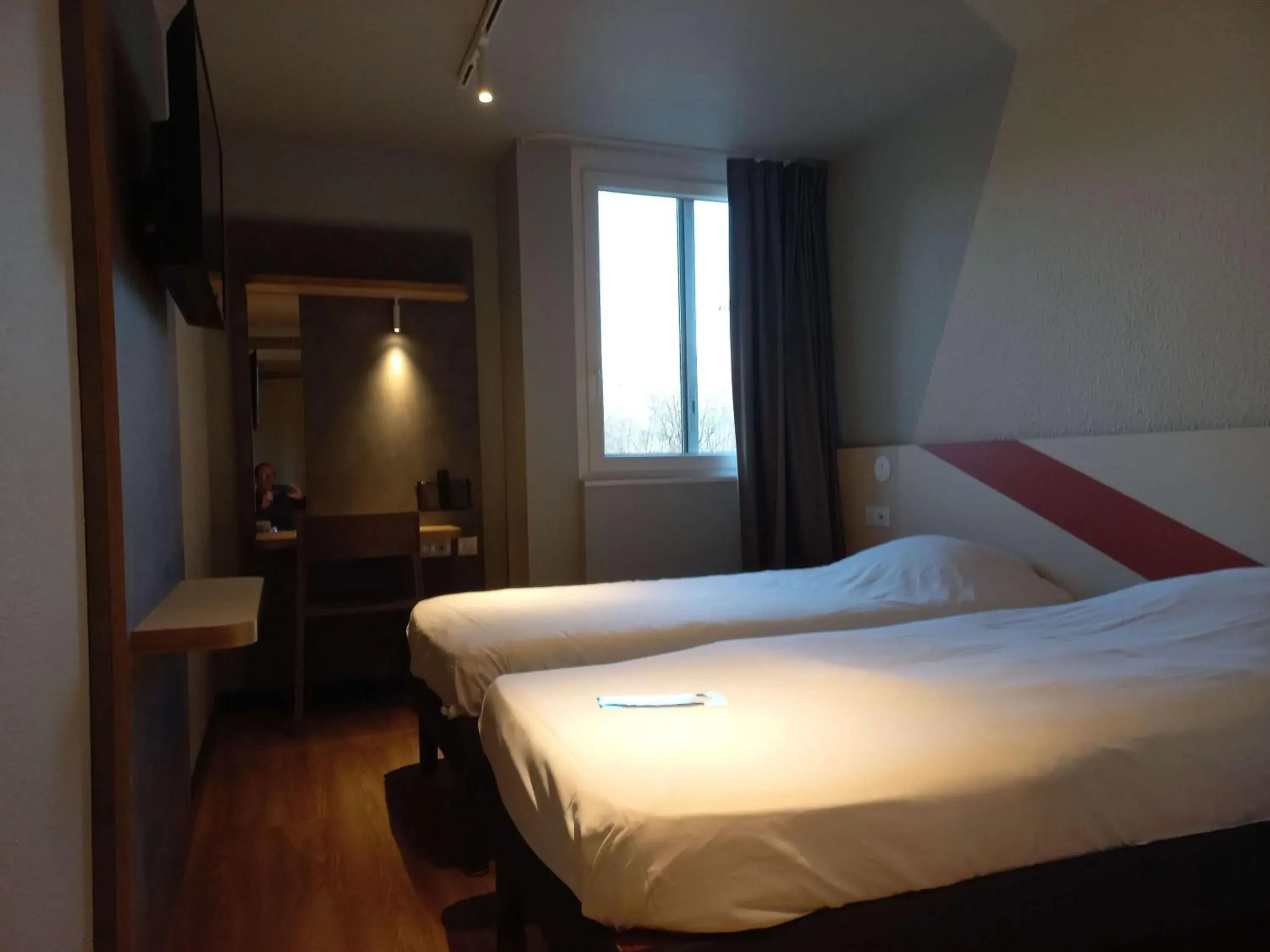 Bedroom, Bed in ibis budget Antony Massy