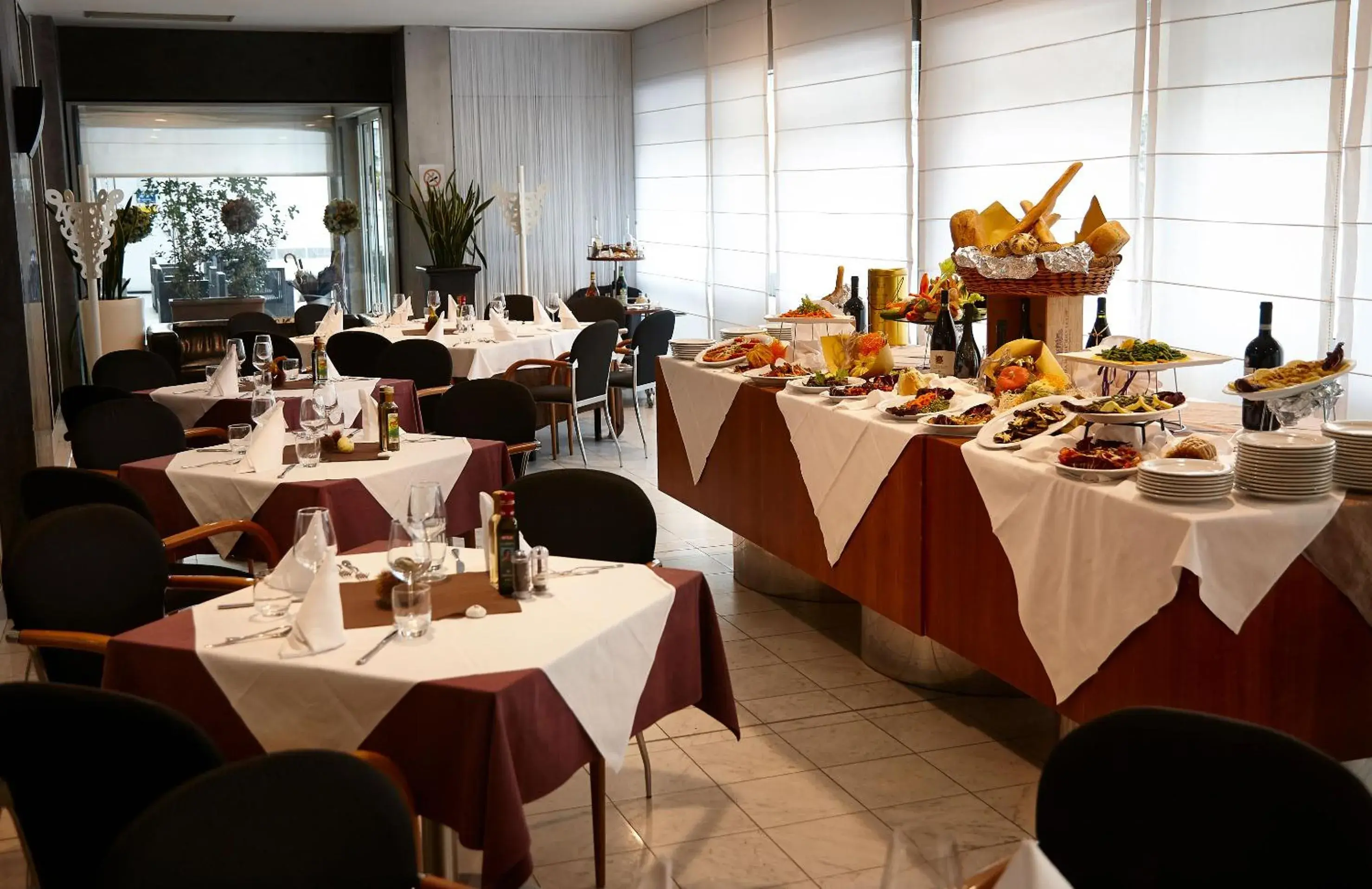 Staff, Restaurant/Places to Eat in Vicenza Tiepolo Hotel