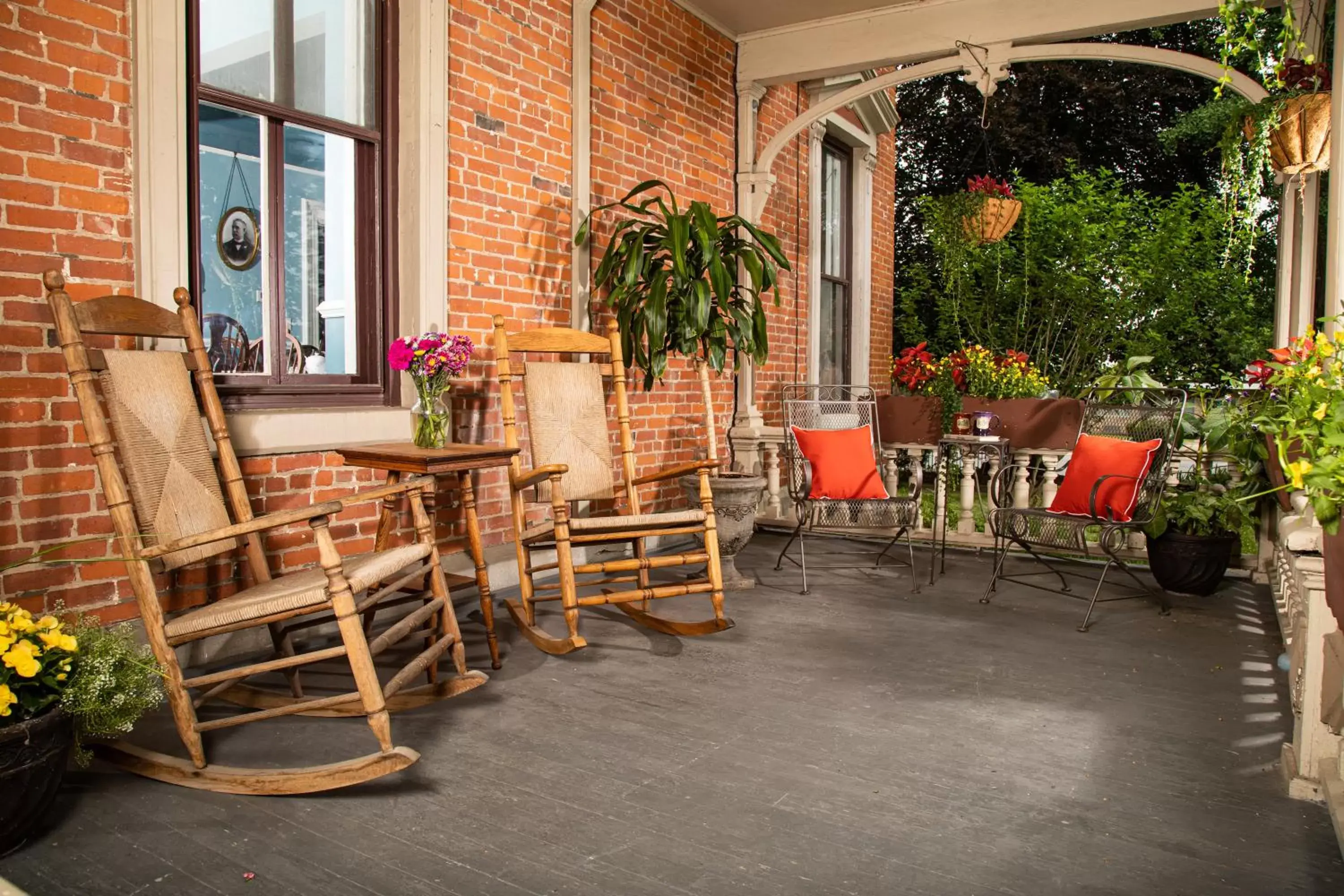 Patio in Rosemont Inn