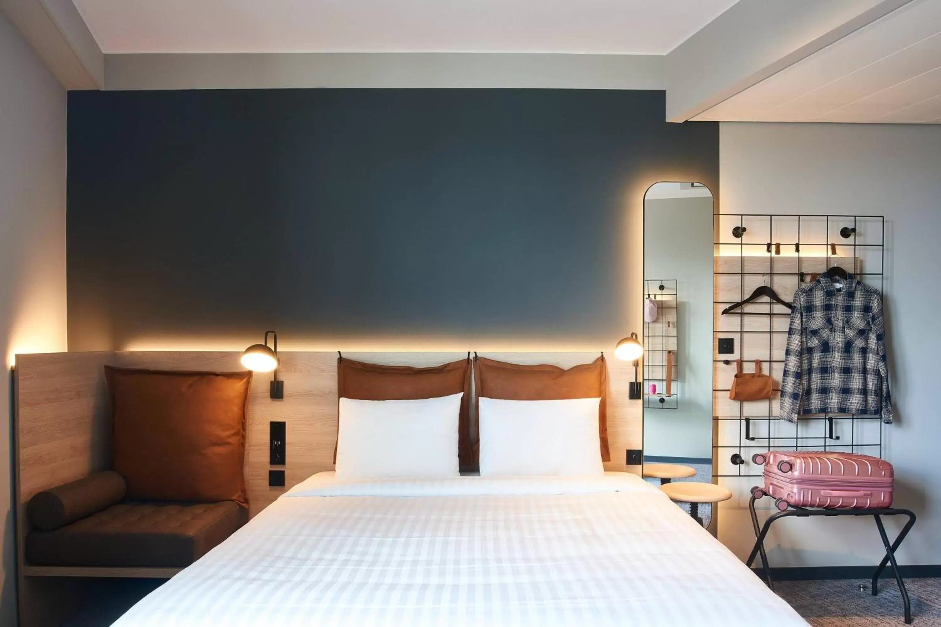 Photo of the whole room, Bed in Moxy Brussels City Center