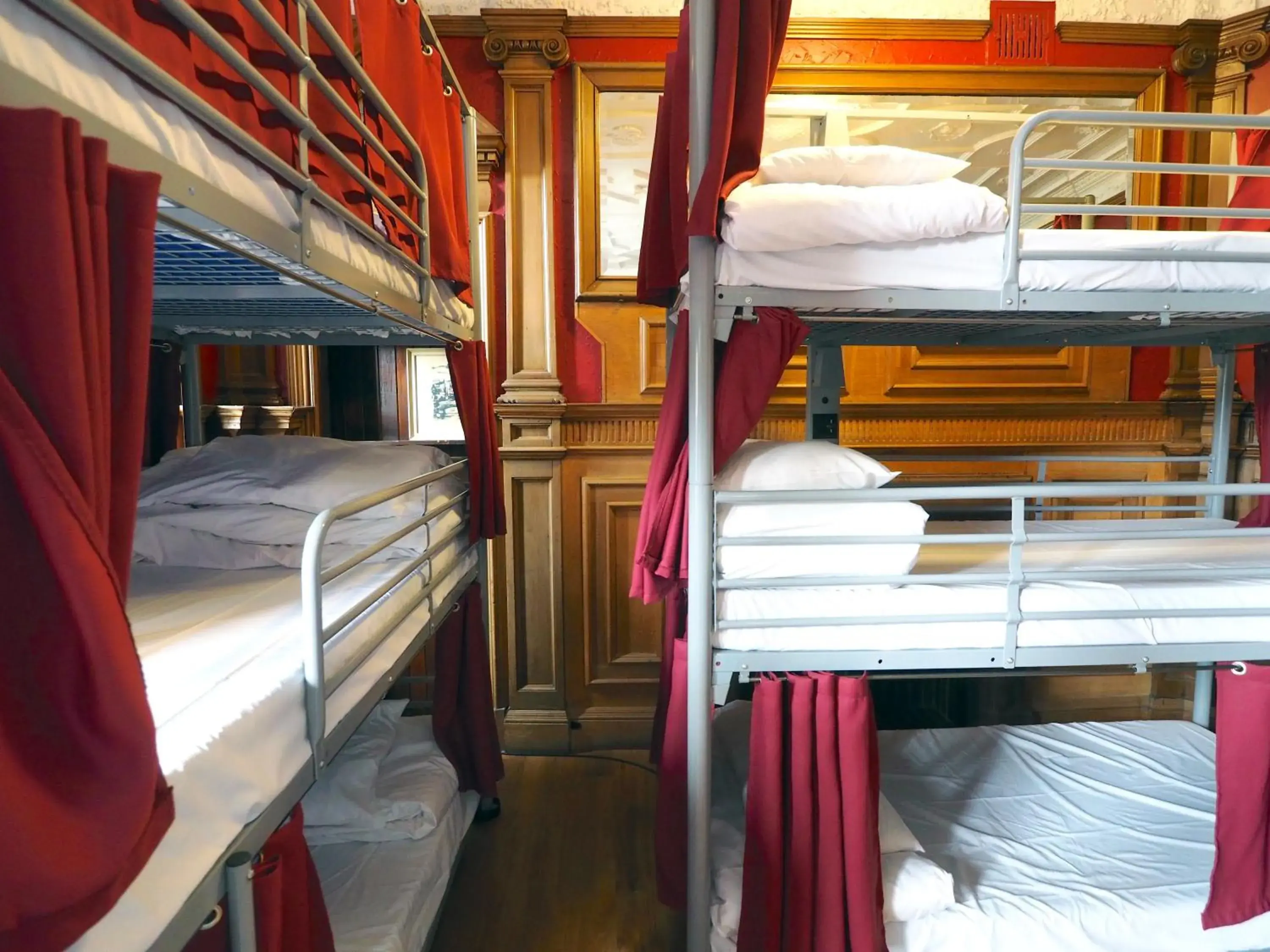 Bed in 18-Bed Mixed Dormitory Room - Shared External Bathroom (Triple Bunks) in St Christopher's Edinburgh Original
