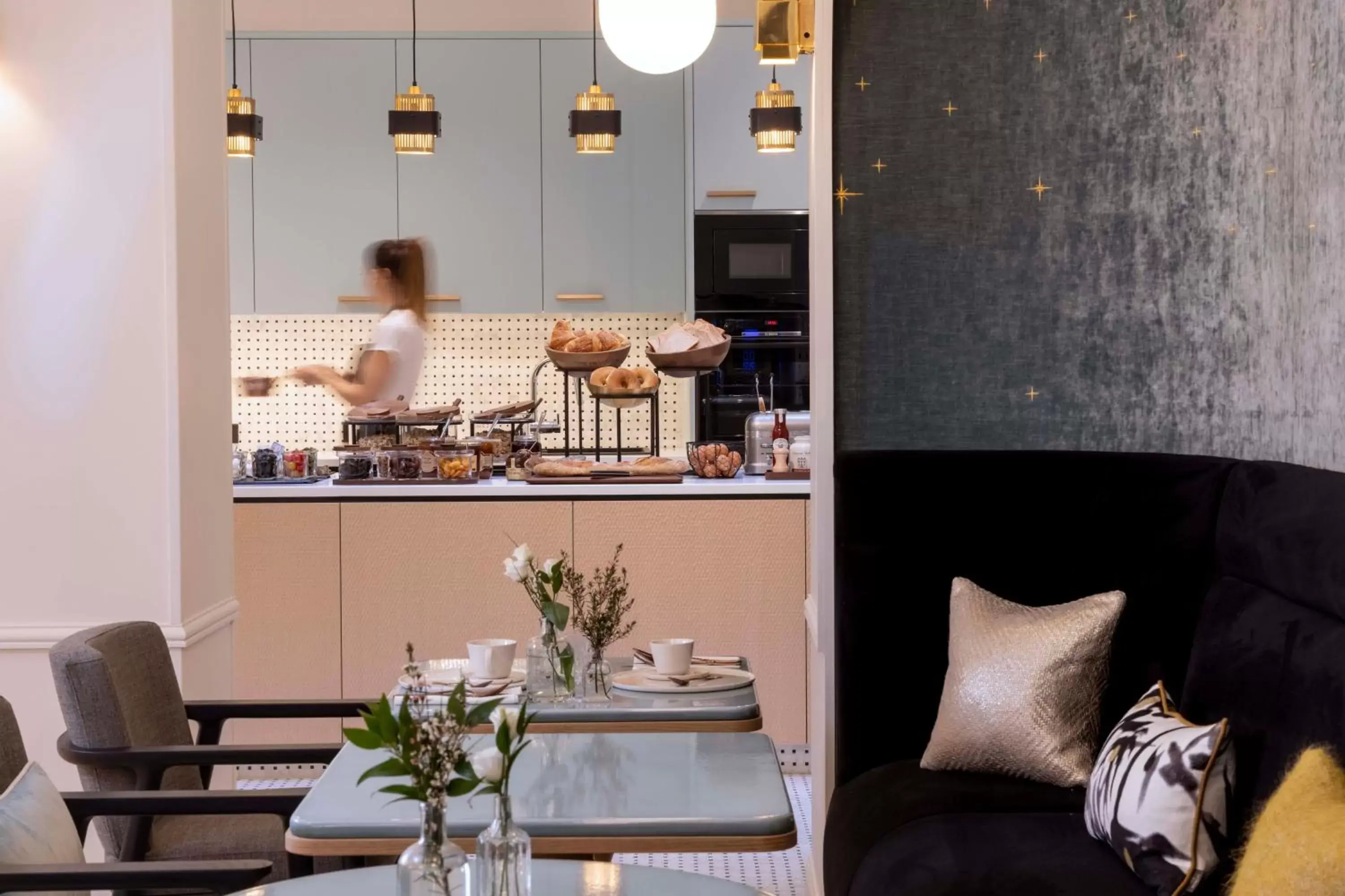 Breakfast in Hotel Louvre Montana Breakfast in Hotel Louvre Montana