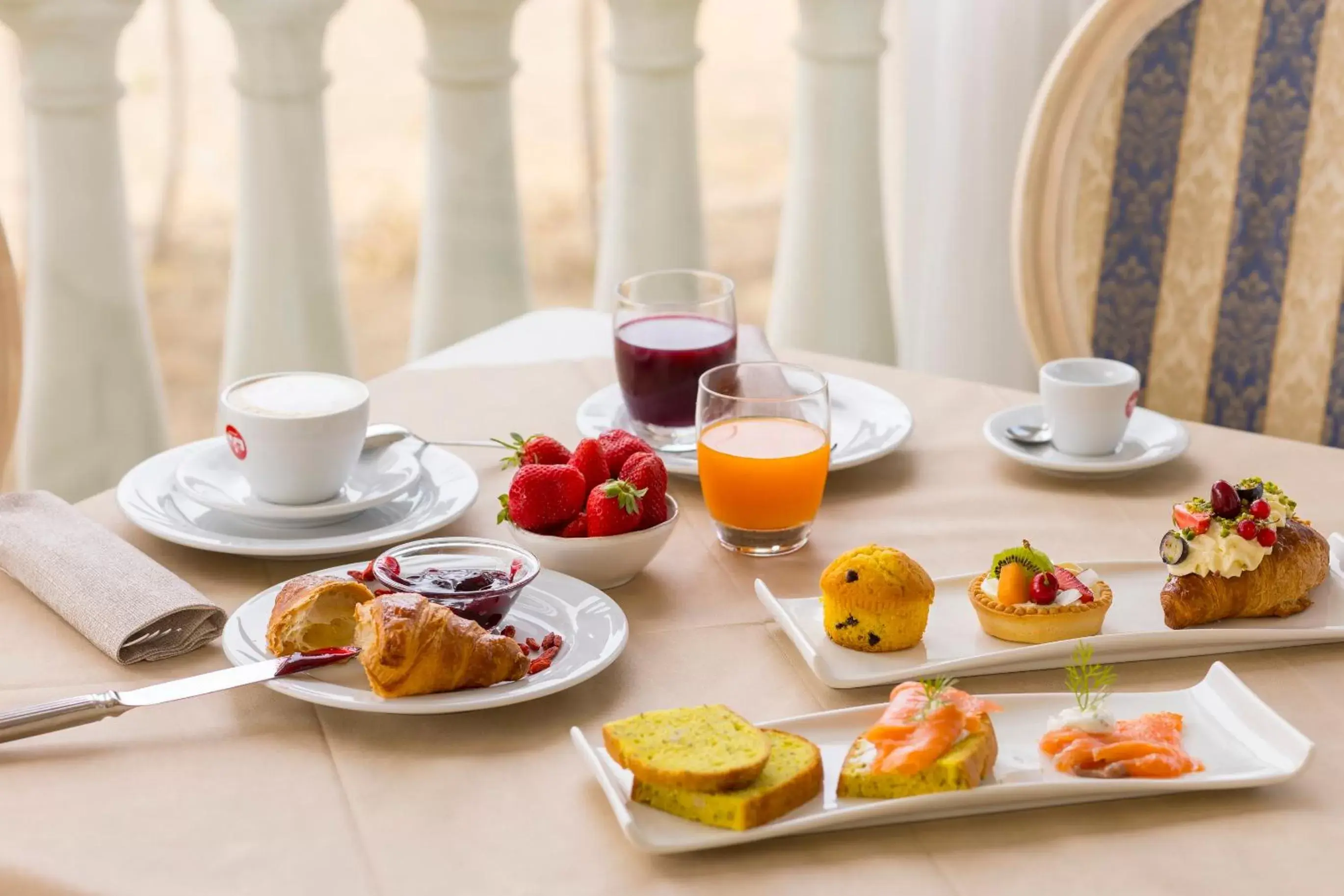 Breakfast in Hotel Baia Imperiale