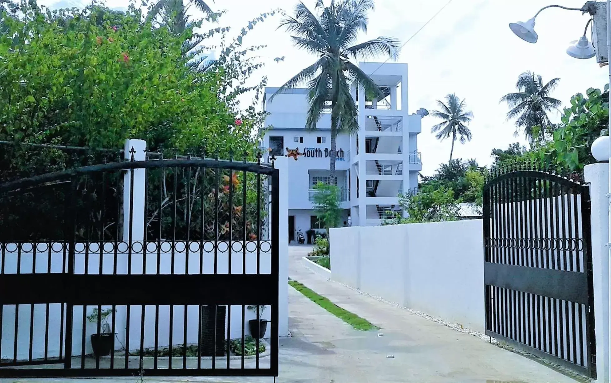 Property building in Bohol South Beach Hotel