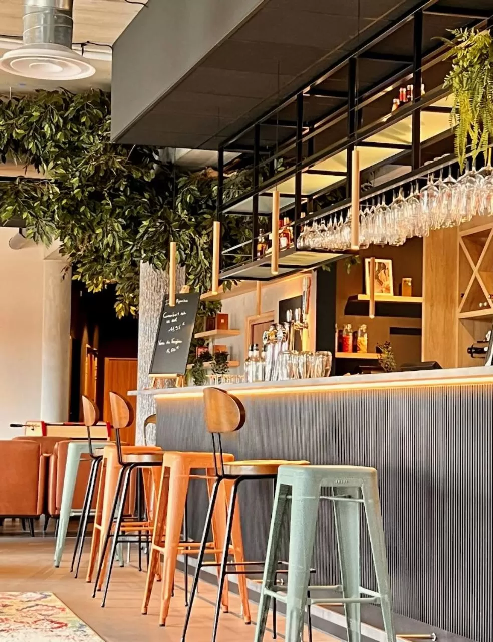 Lounge or bar in Campanile Saint Brieuc - Centre Gare