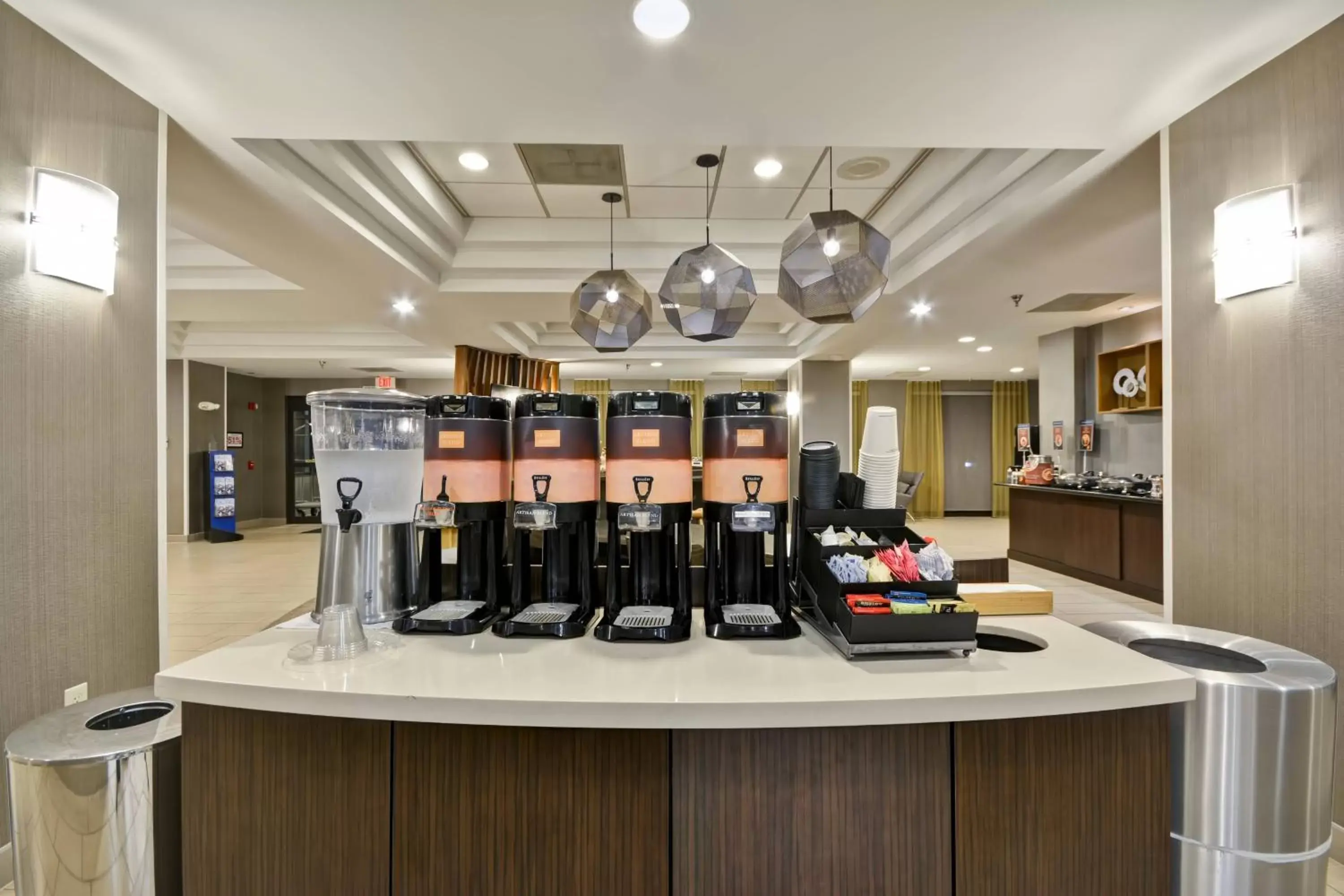 Coffee/tea facilities in SpringHill Suites by Marriott San Antonio Medical Center/Northwest