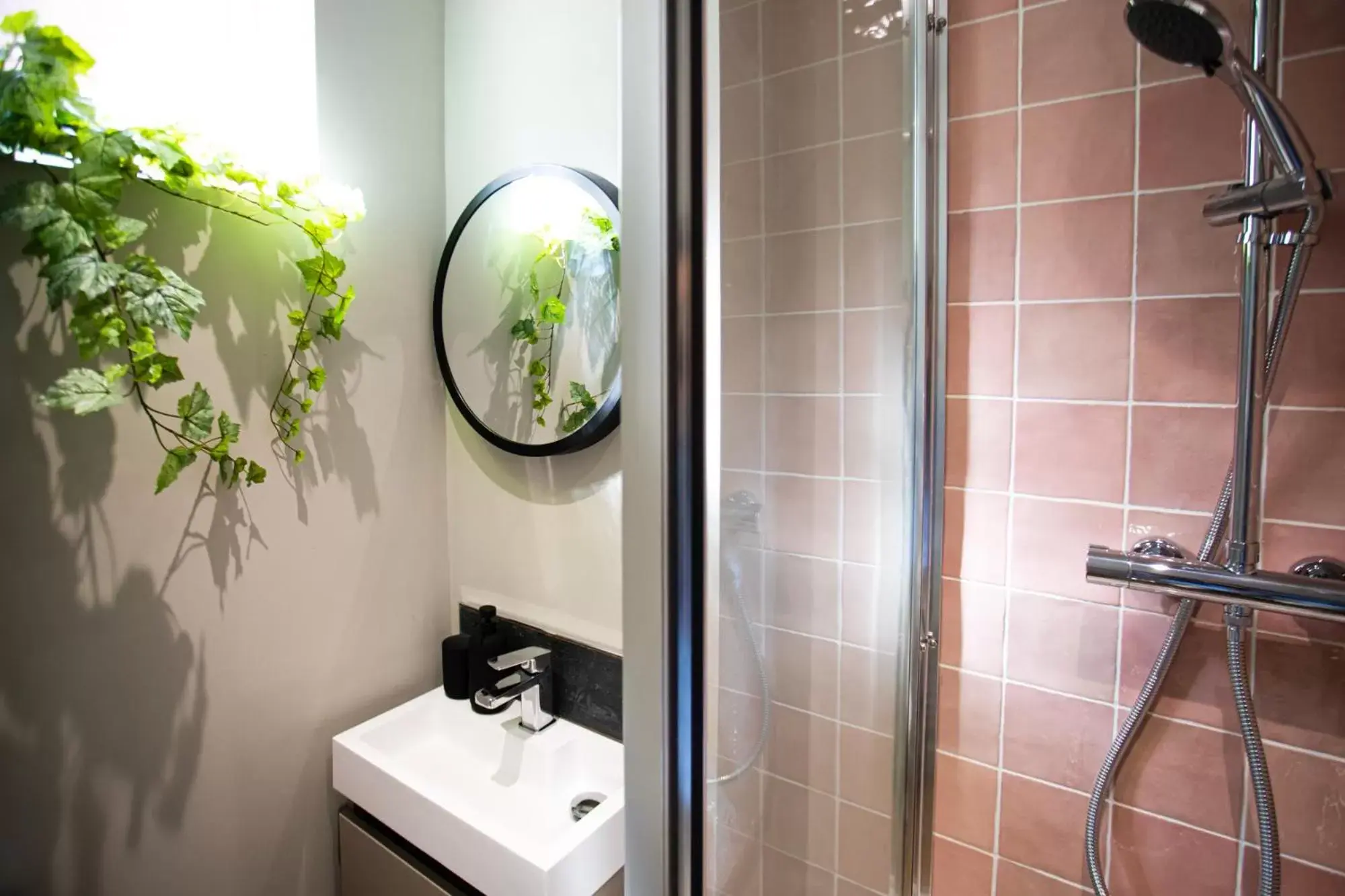 Deluxe Double Room in Settle in Southampton Deluxe Double Room in Settle in Southampton