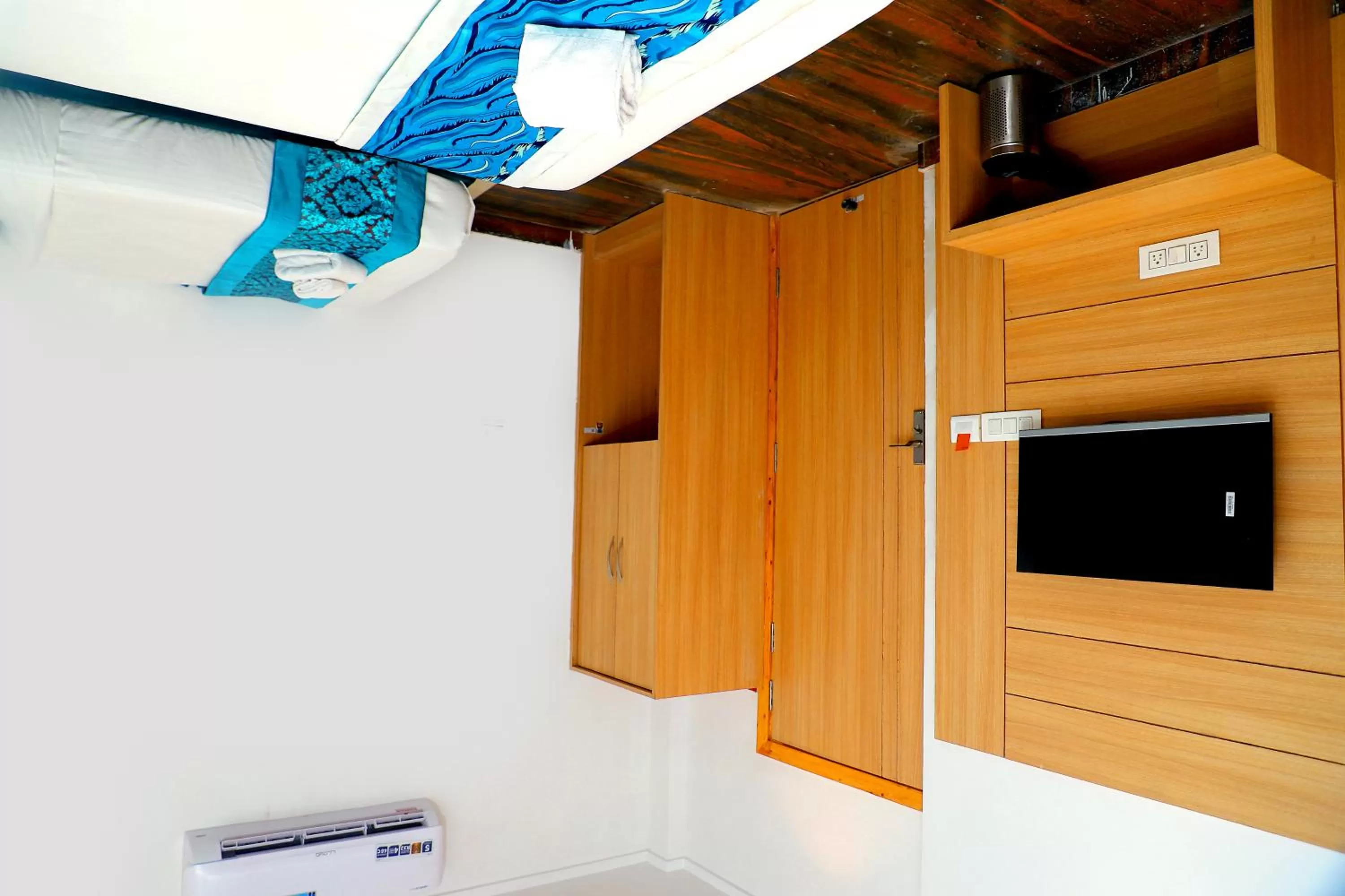 Photo of the whole room in Hotel Diamond View