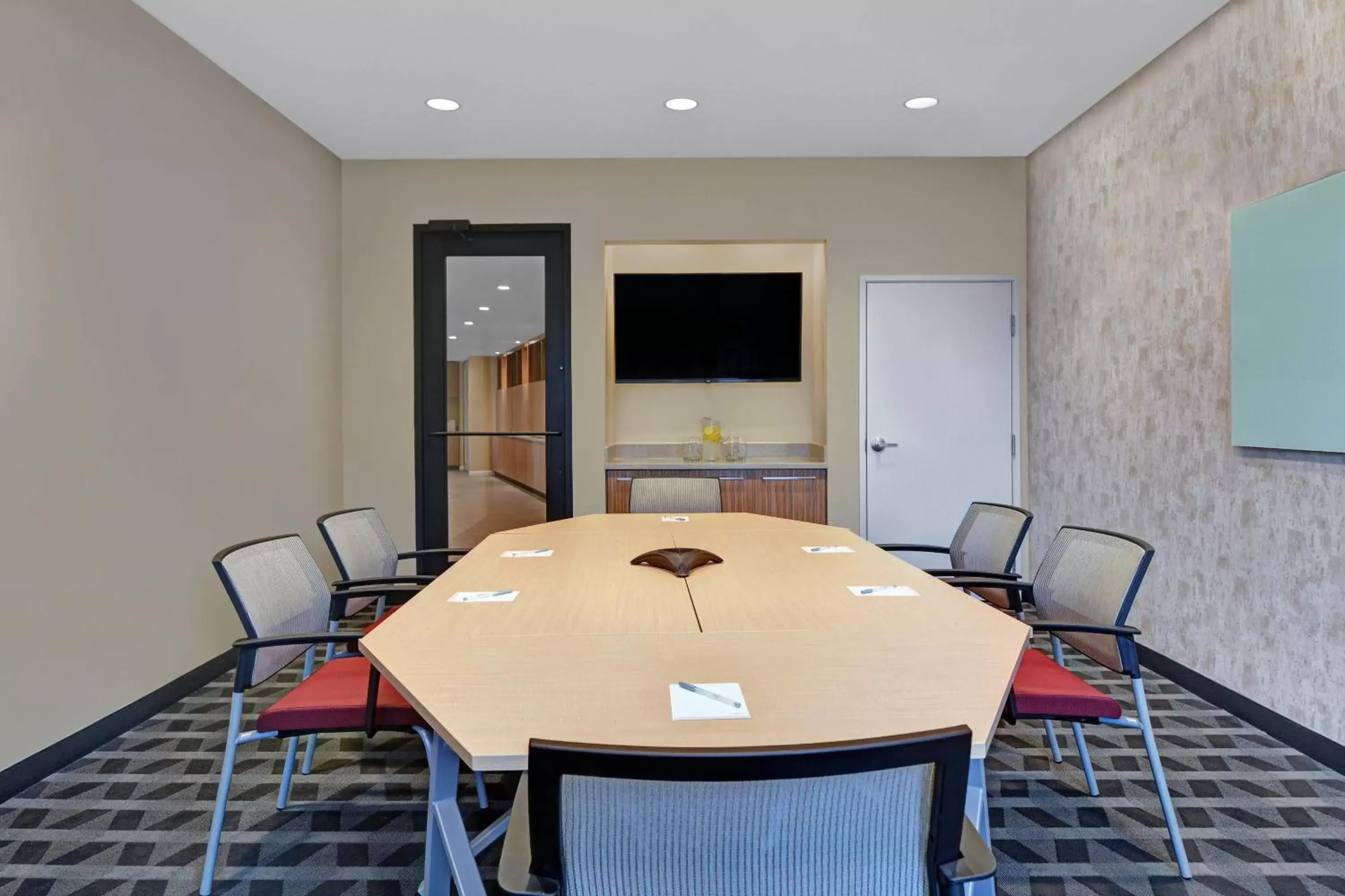 Meeting/conference room in TownePlace Suites by Marriott Indianapolis Downtown