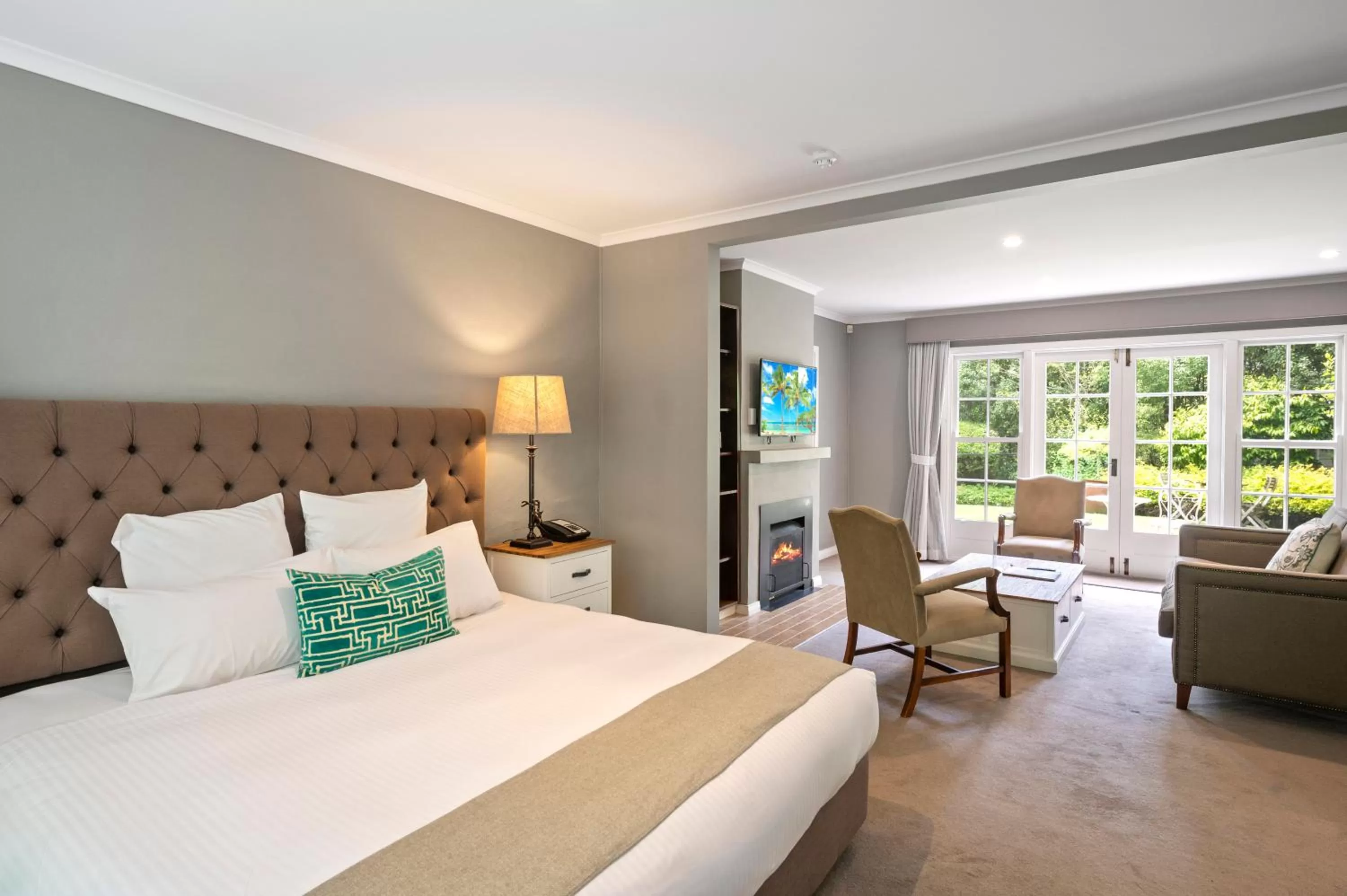 Bed in Parklands Country Gardens & Lodges Blue Mountains