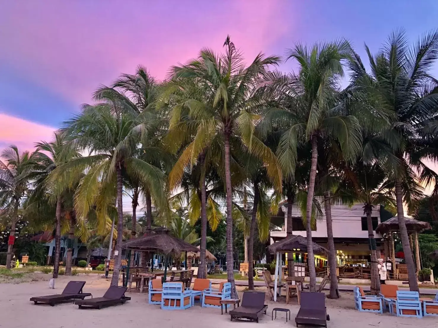 Beach in Dolphin Bay Beach Resort