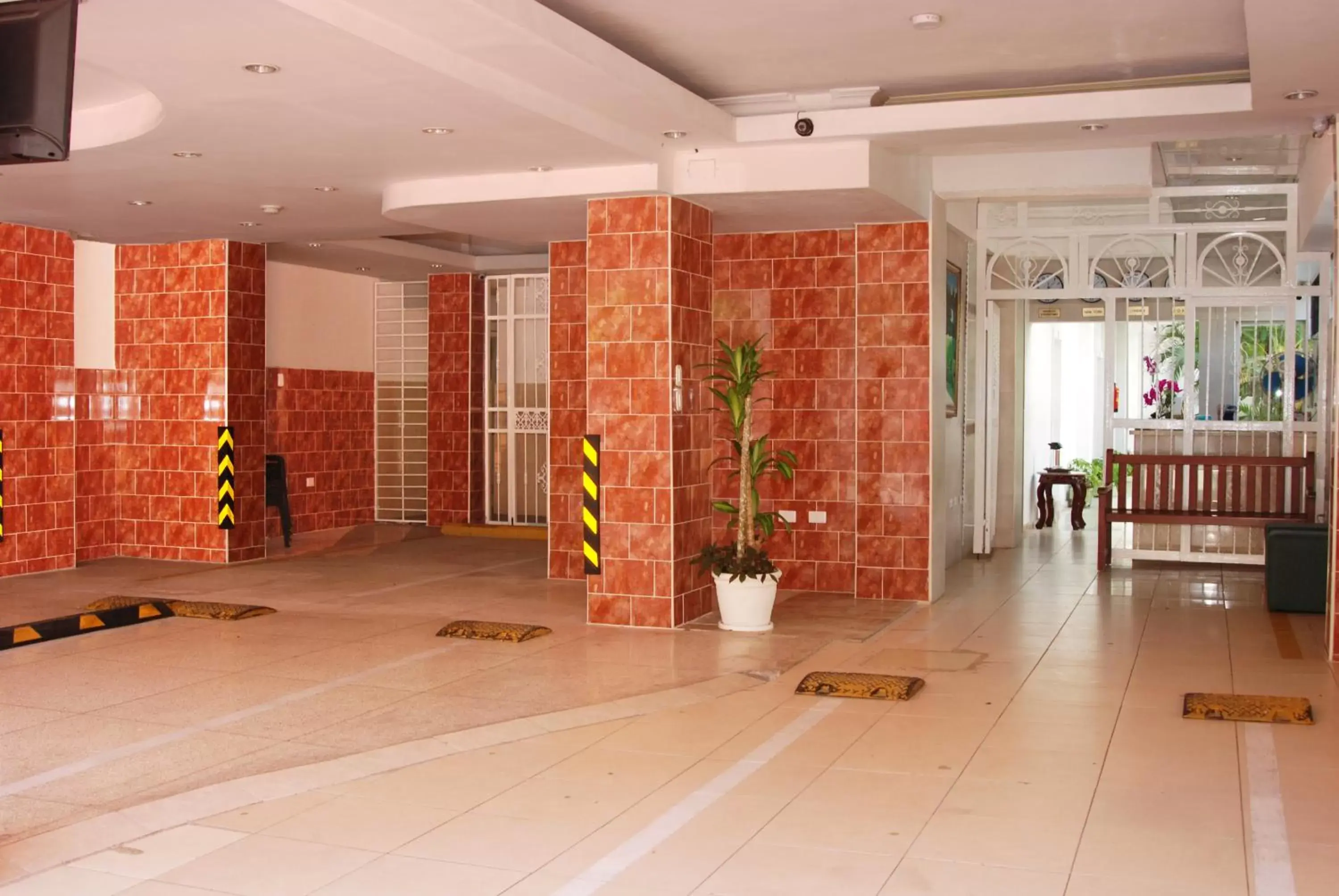 Property building, Lobby/Reception in Royal Palace Hotel