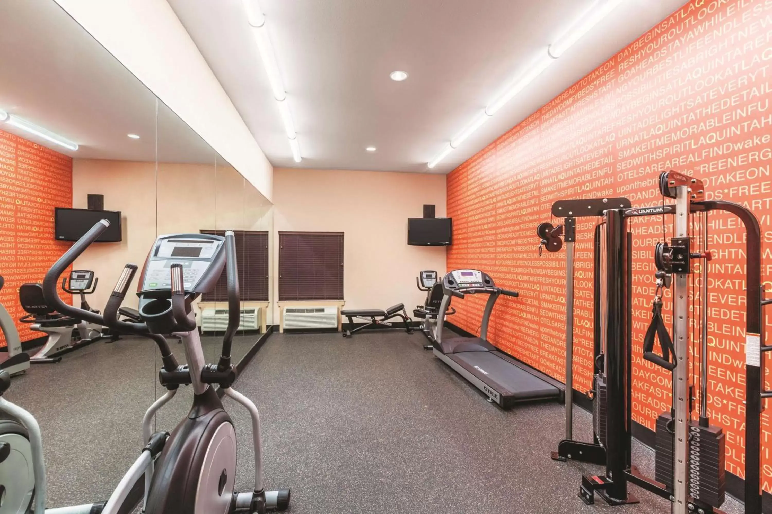 Fitness centre/facilities, Fitness Center/Facilities in La Quinta by Wyndham Houston IAH Bush Intl Airport E